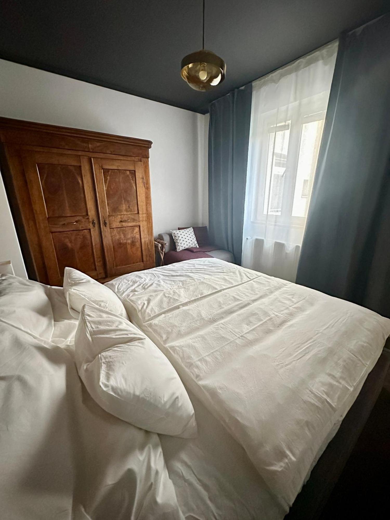 Apartment Charming Historic Hideaway Near Center *