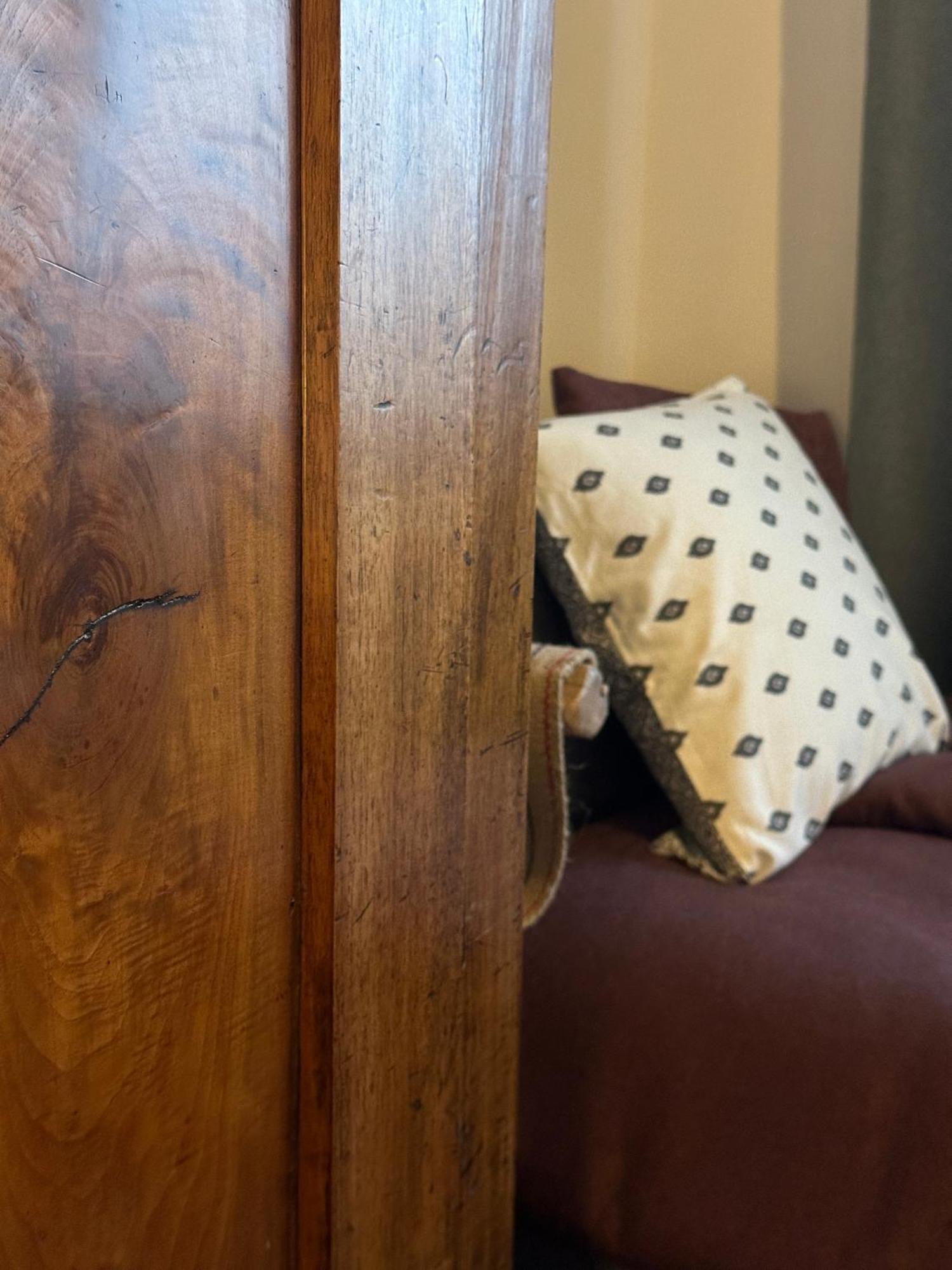 Apartment Charming Historic Hideaway Near Center