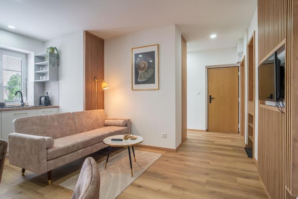 Apartment Charming 2-bedroom In The Wider Center Of Bratislava