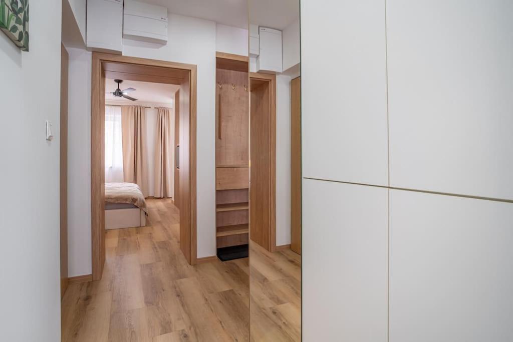 Charming 2-bedroom In The Wider Center Of
