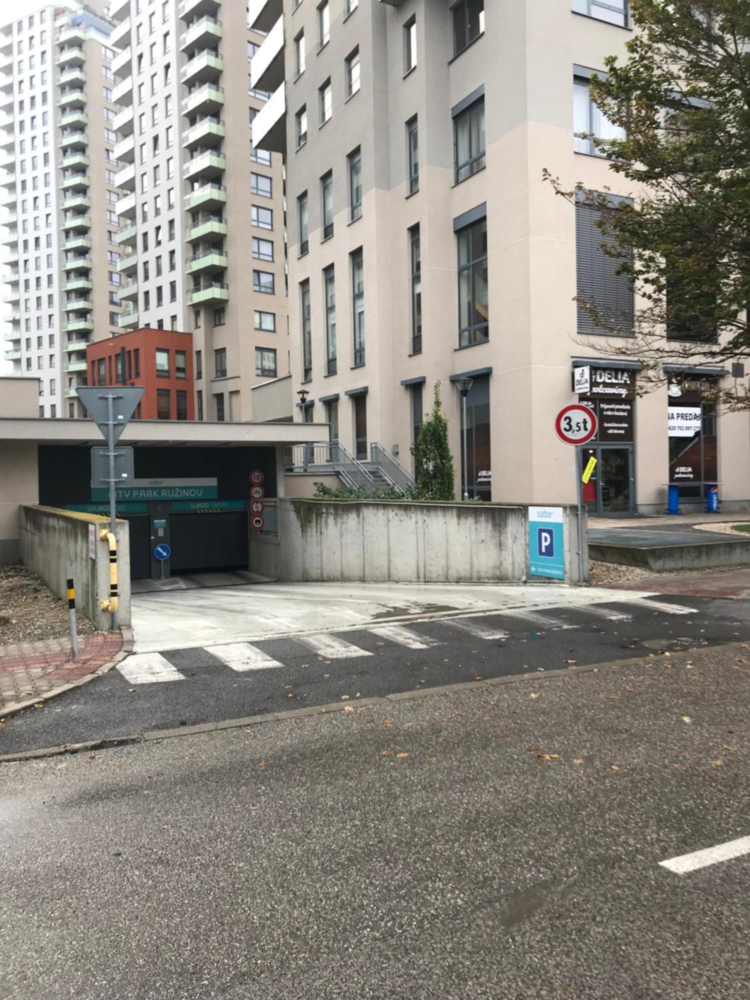 Citypark Apartment, Free Parking & Ac * Bratislava