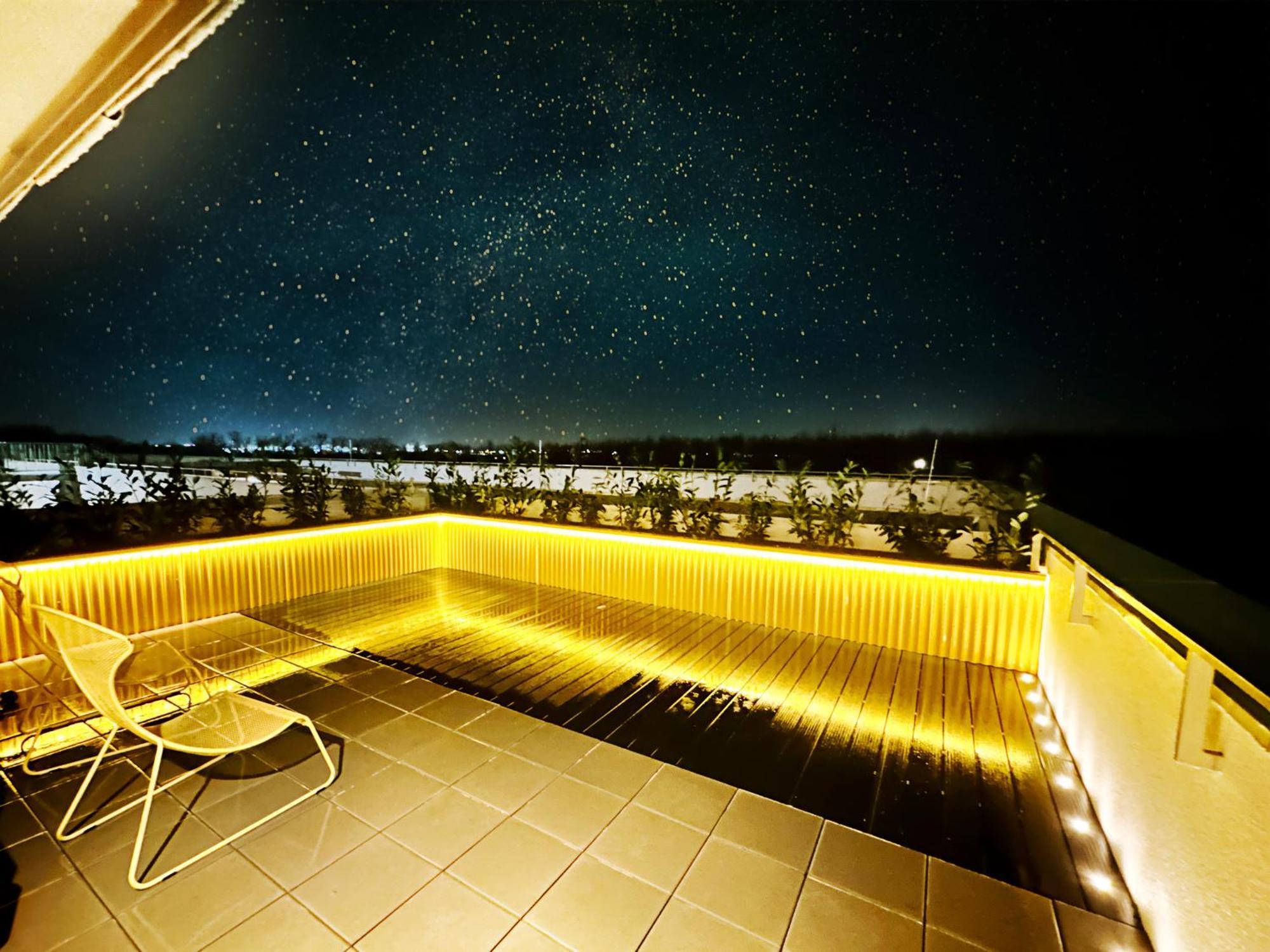 Ambient Lounge With Sundeck And Free Parking * Bratislava