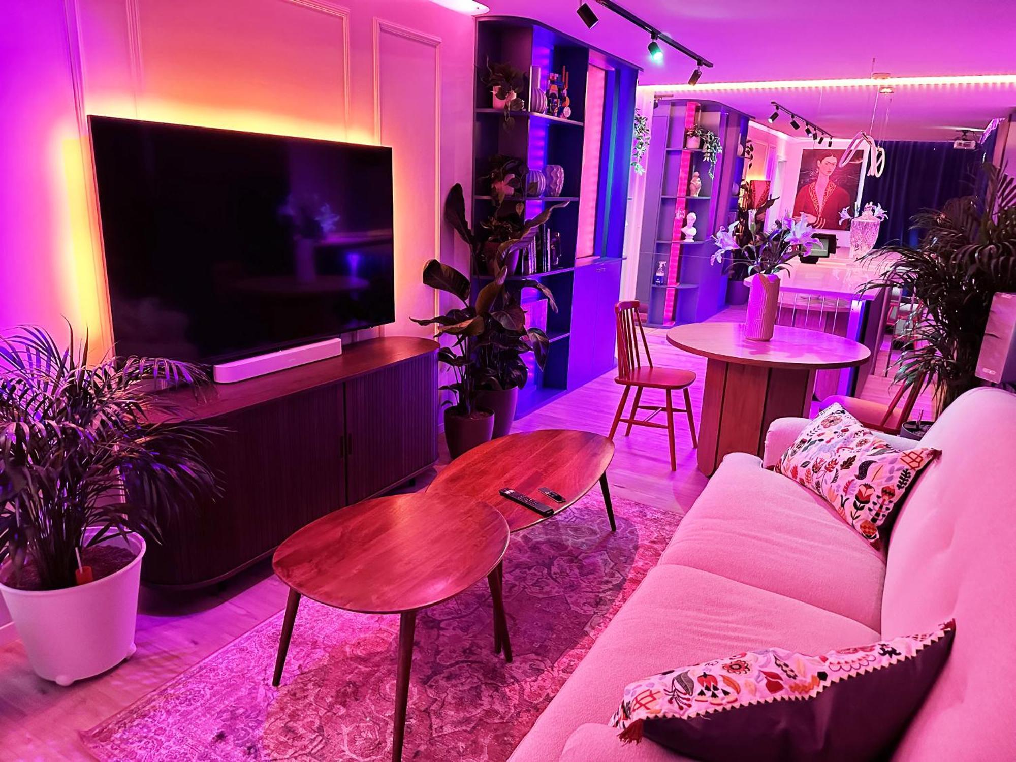 Apartment Ambient Lounge With Sundeck And Free Parking Bratislava