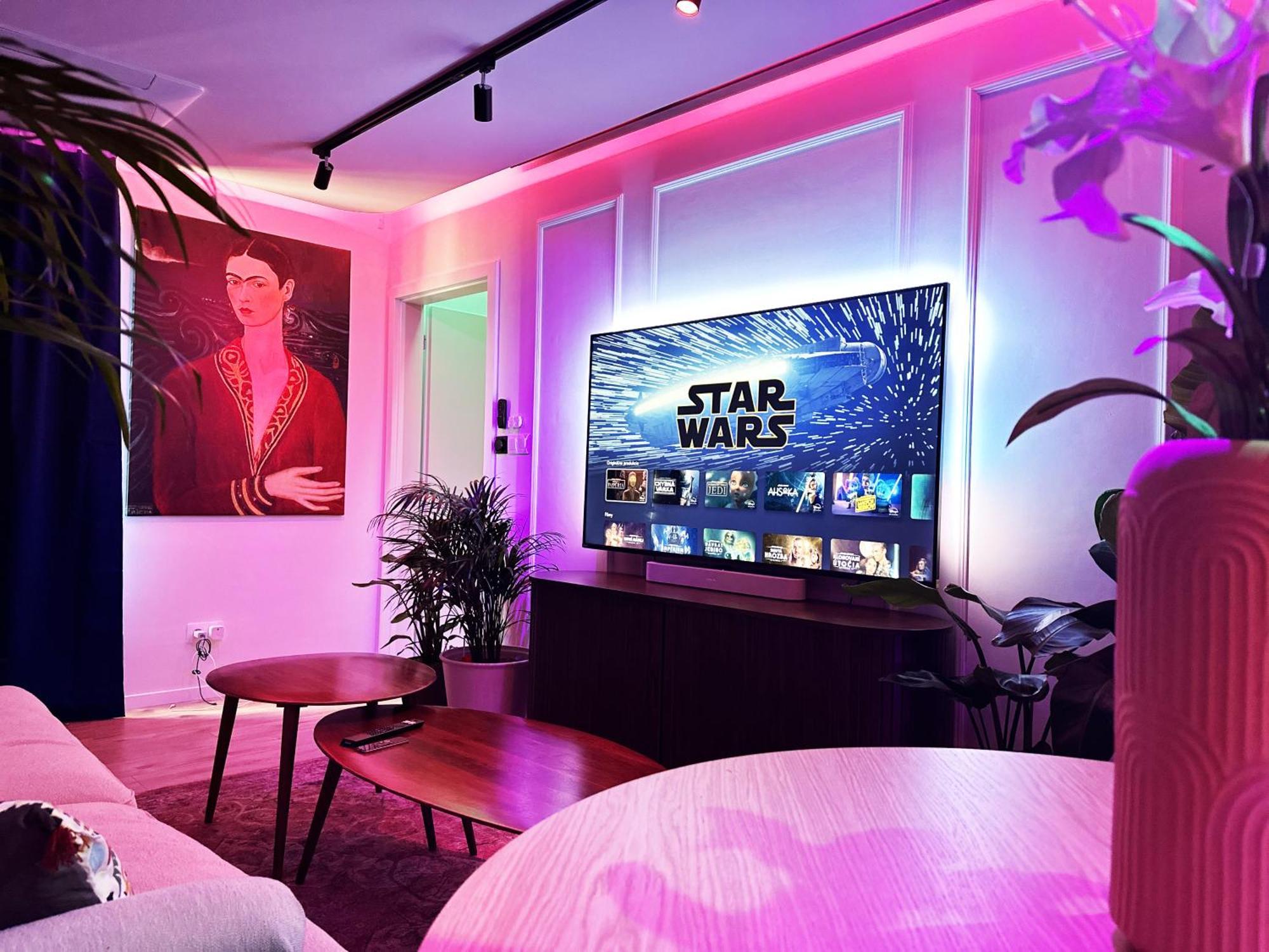 Apartment Ambient Lounge With Sundeck And Free Parking *