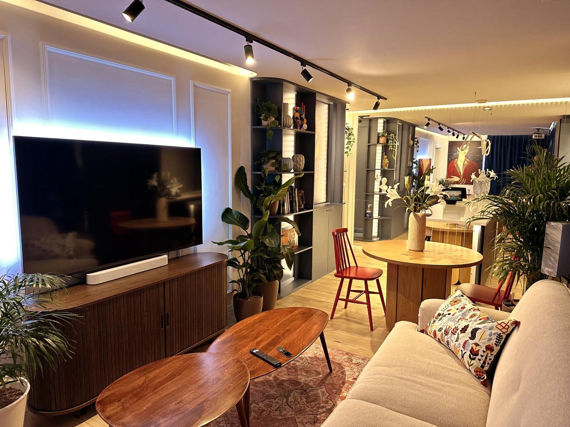 Apartment Ambient Lounge With Sundeck And Free Parking