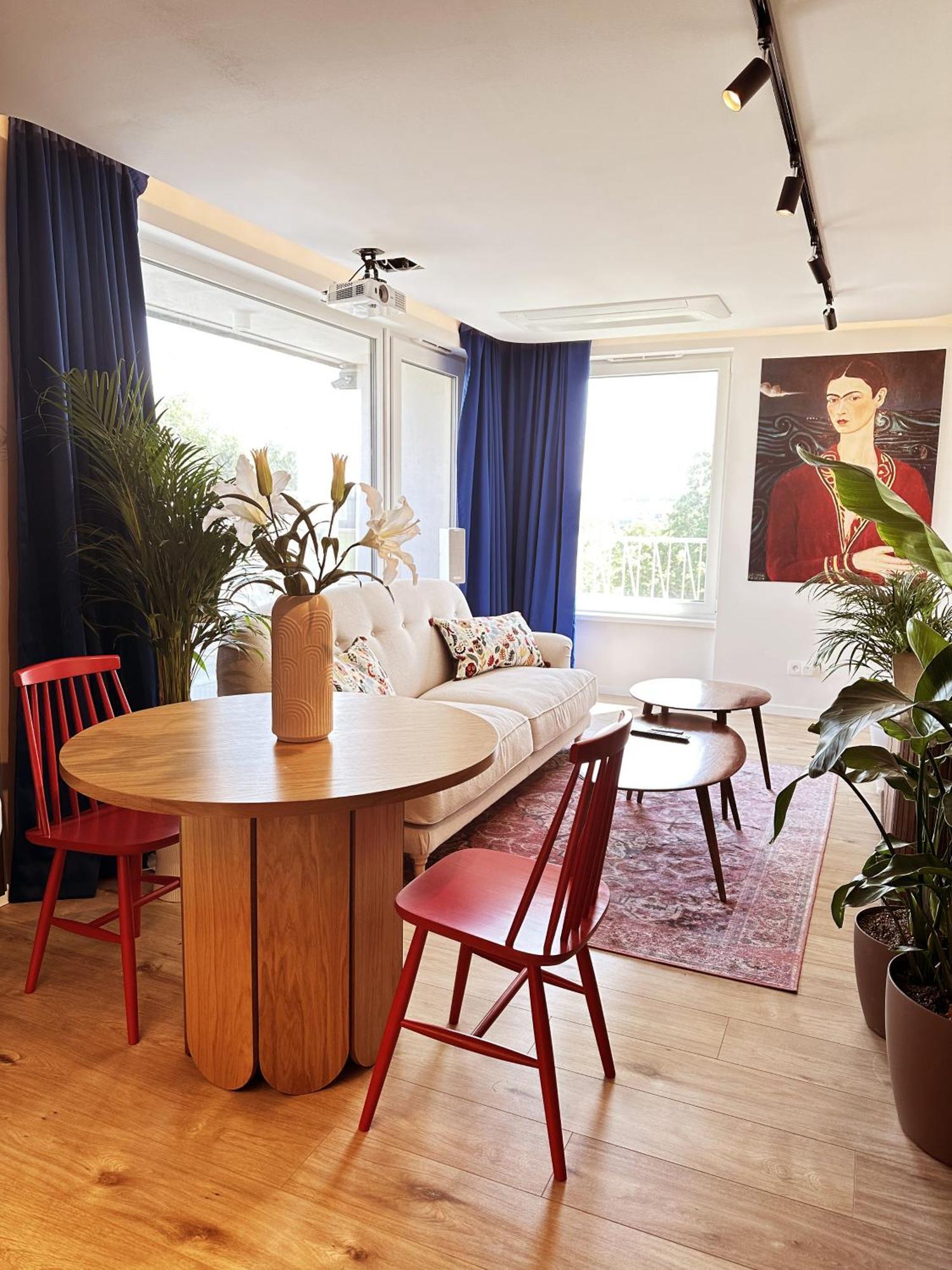 Apartment Ambient Lounge With Sundeck And Free Parking *