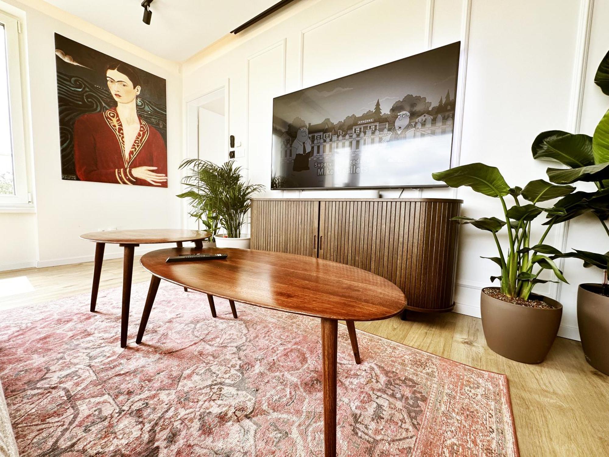 Ambient Lounge With Sundeck And Free Parking Apartment *