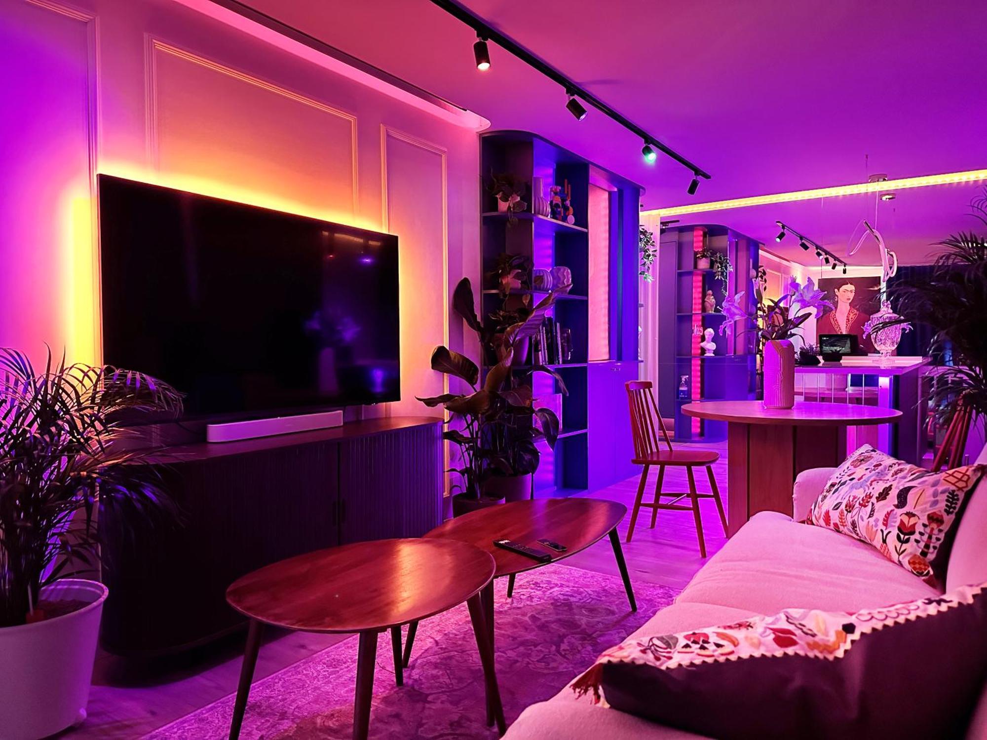 Ambient Lounge With Sundeck And Free Parking Apartment Bratislava