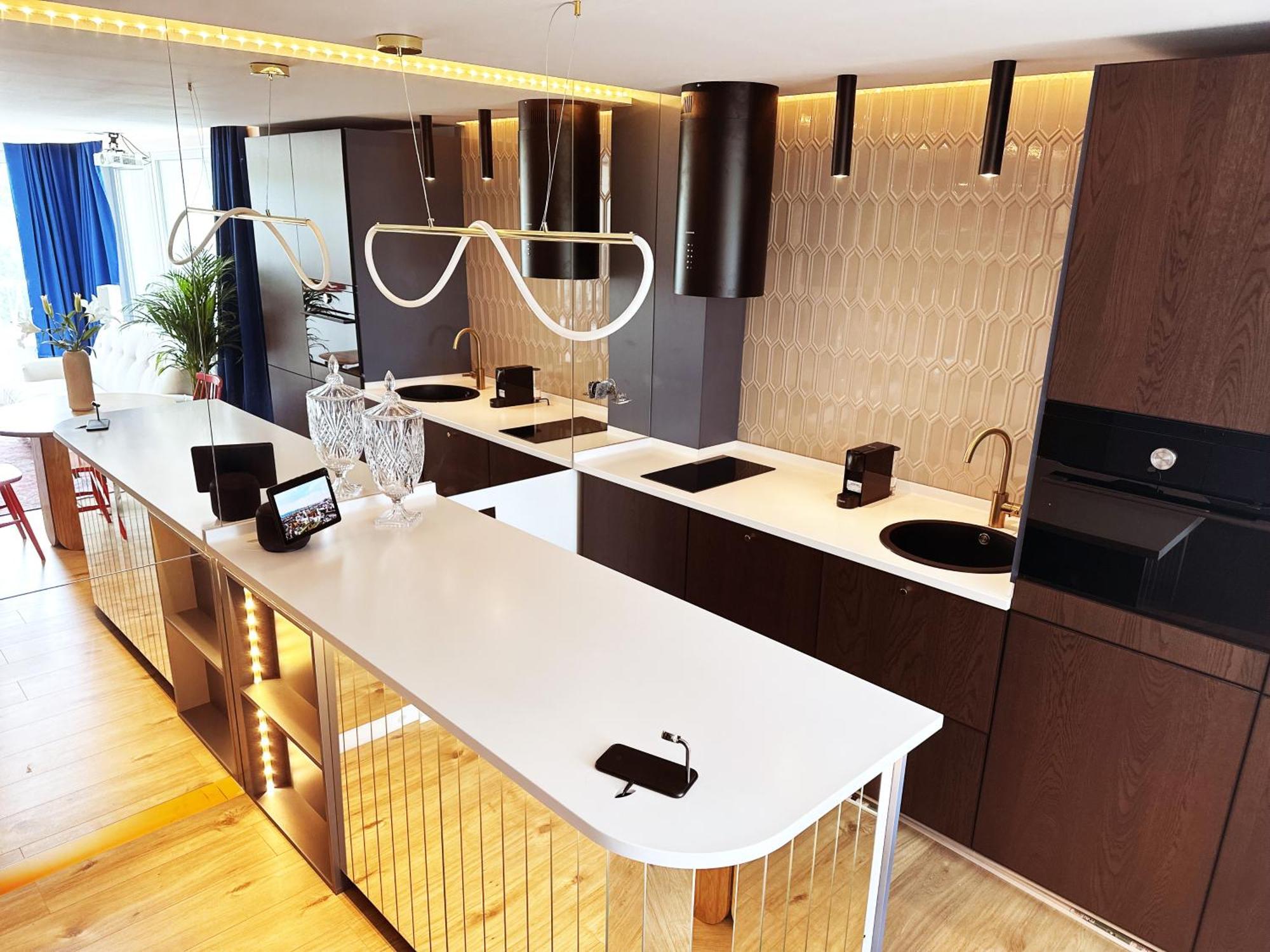 Ambient Lounge With Sundeck And Free Parking * Bratislava