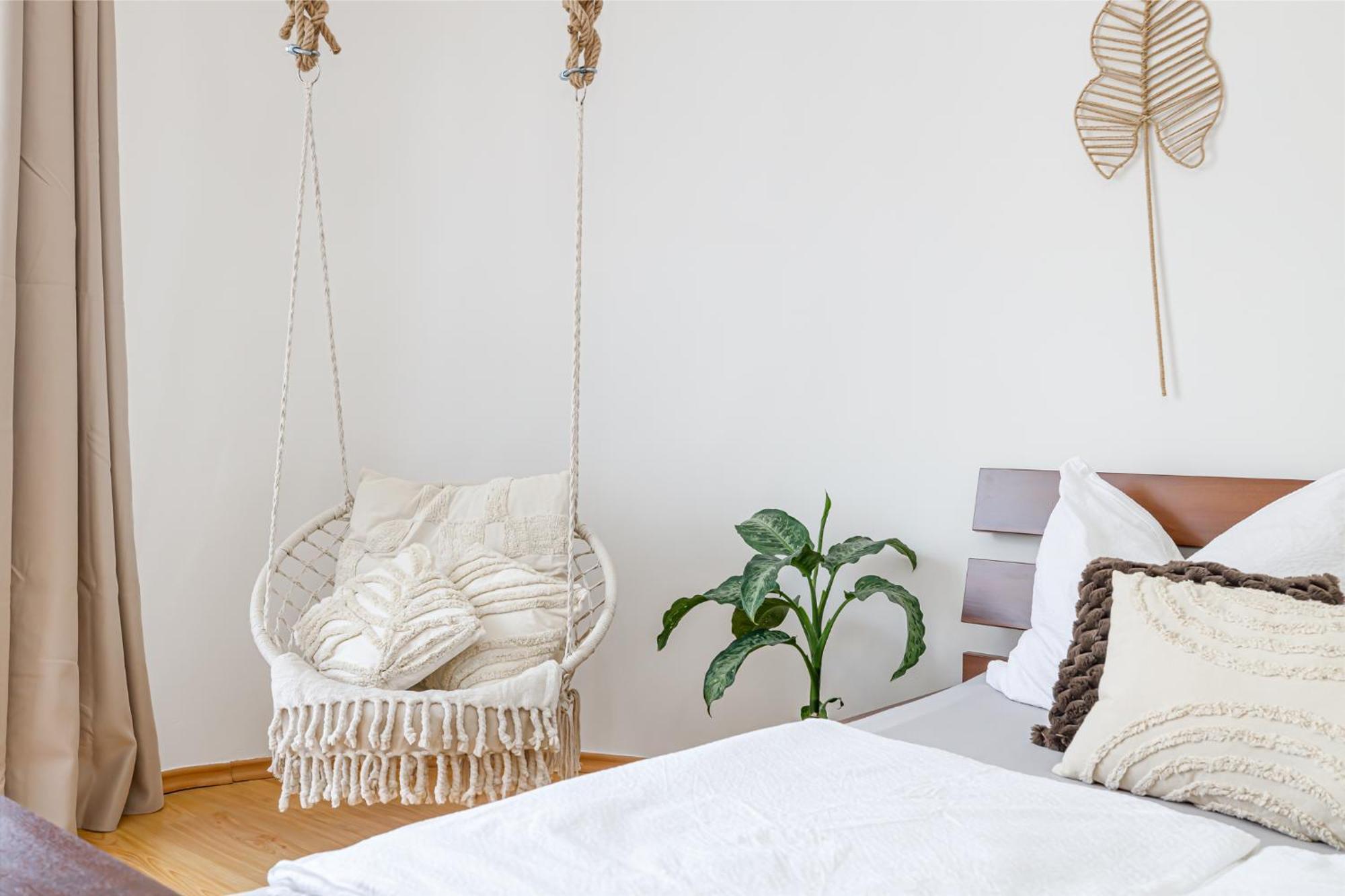 Matteo - Modern With Free Parking * Bratislava