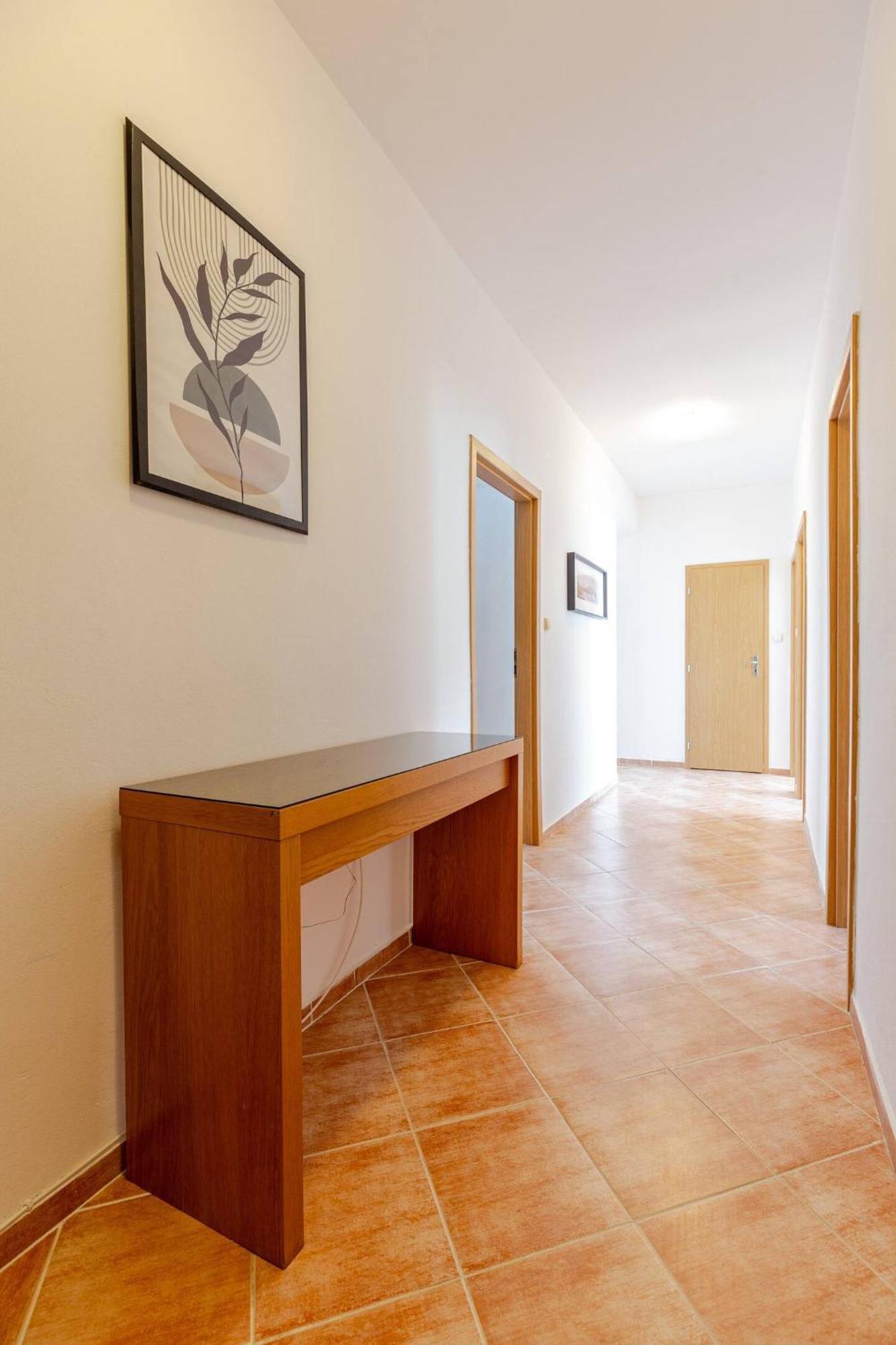 Sage Train Station Apartment