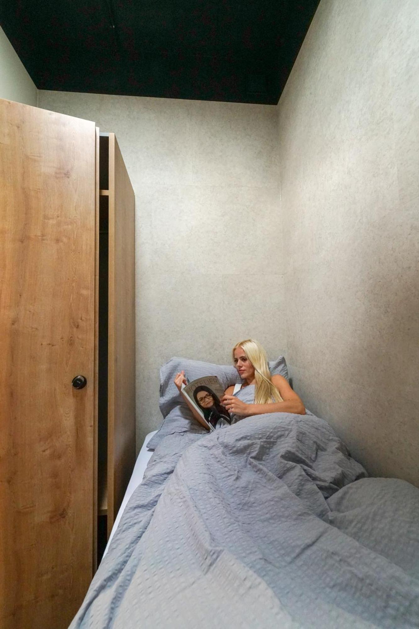 Hostel Chors Like A - 1st World Nft Block & Art Capsule Metachors Bratislava