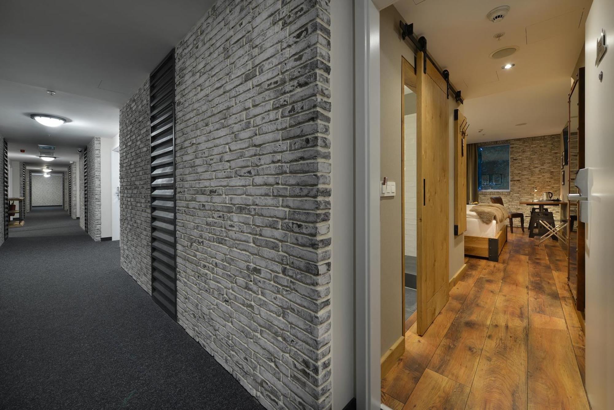 Loft Hotel