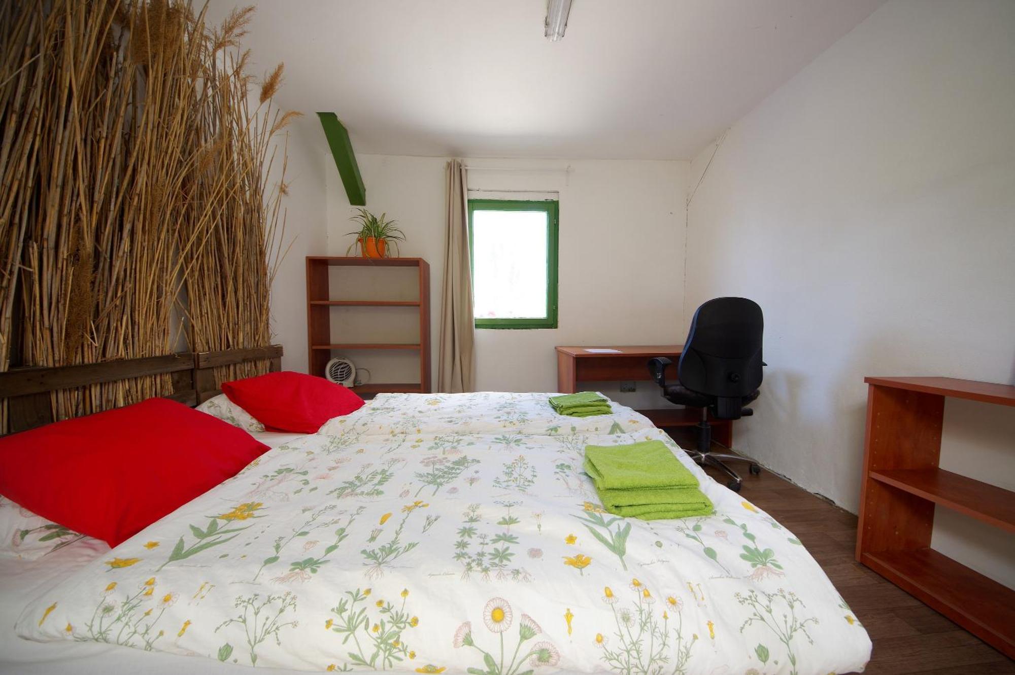 Nhà khách Rastlinky.sk Greenhouse Guestrooms Bratislava