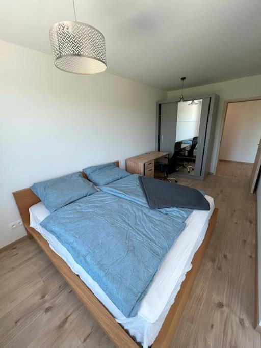 Apartment Modern Aparment In Moruse Compex With Free Parking Bratislava