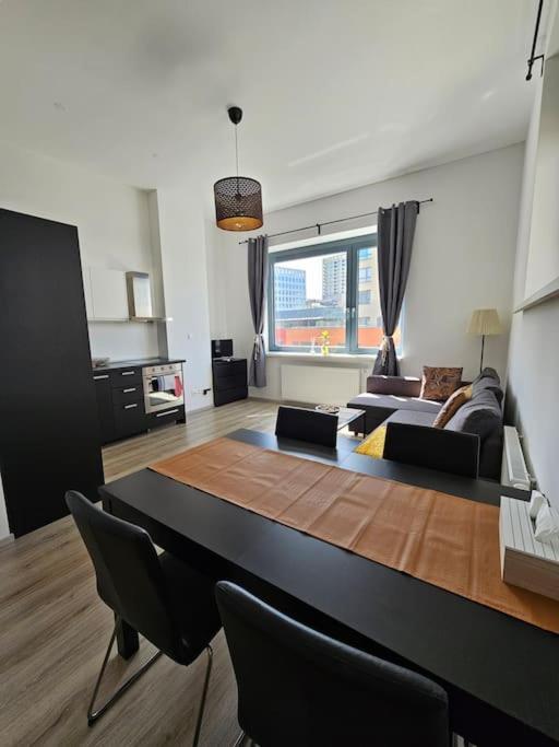 Trendy & Quiet Urban Oasis Flat Apartment Bratislava