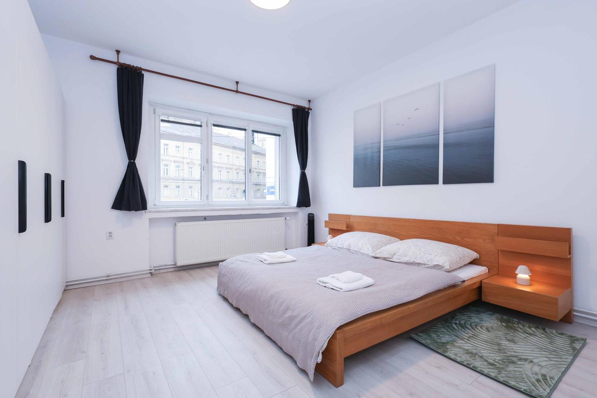 Charming Old Town Family Retreat Apartment *