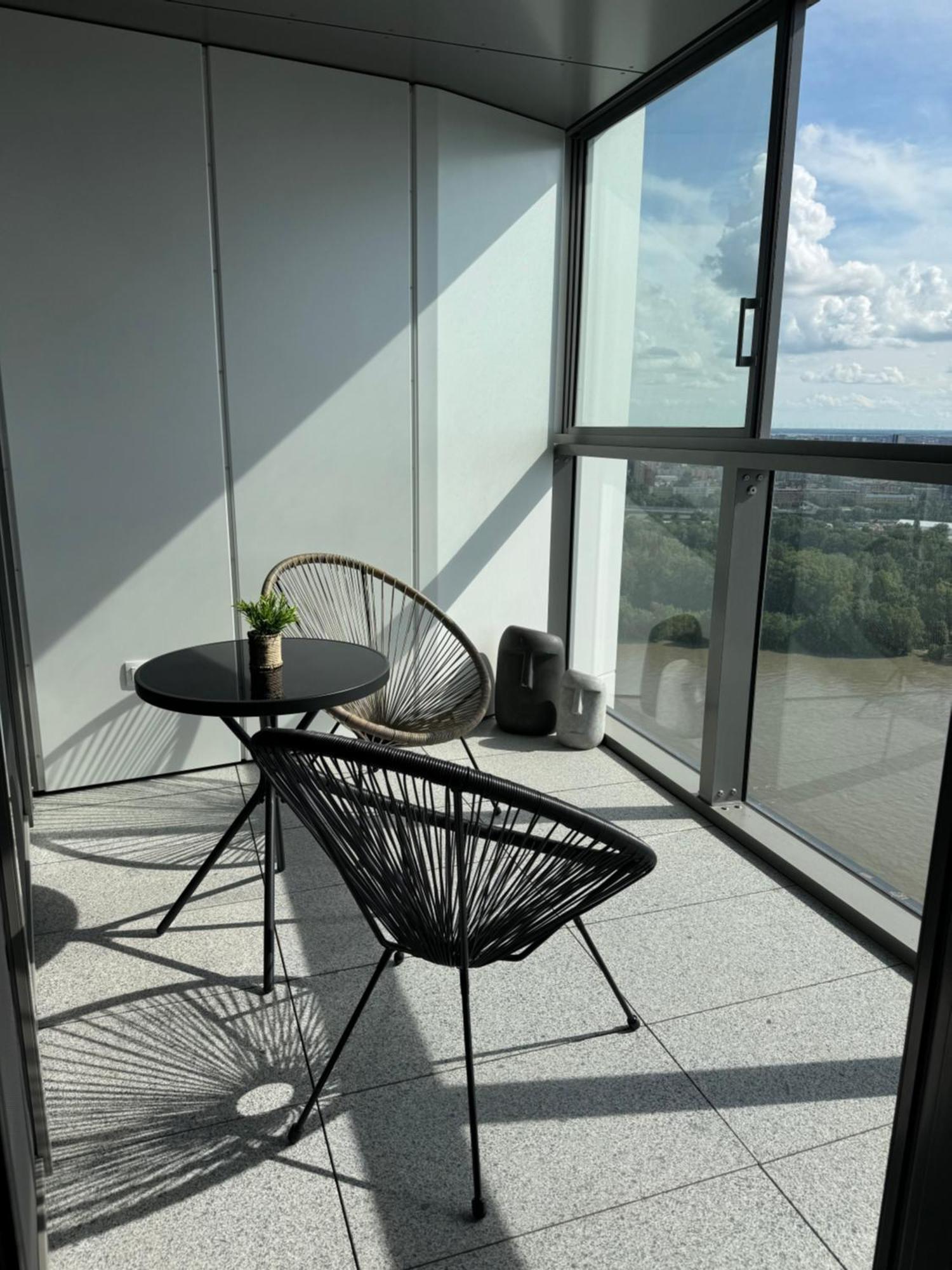 Apartment New Eurovea Tower *