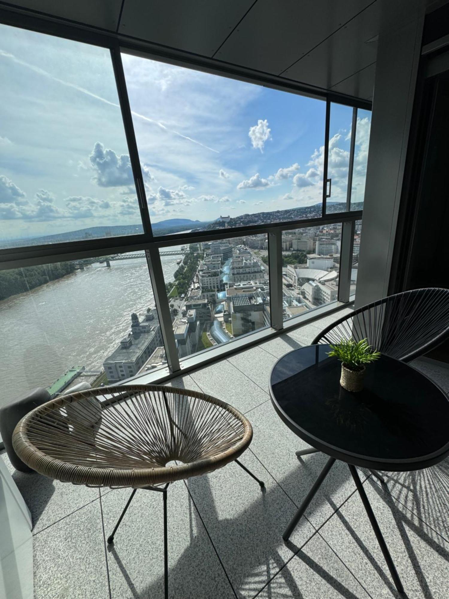 Apartment New Eurovea Tower Bratislava