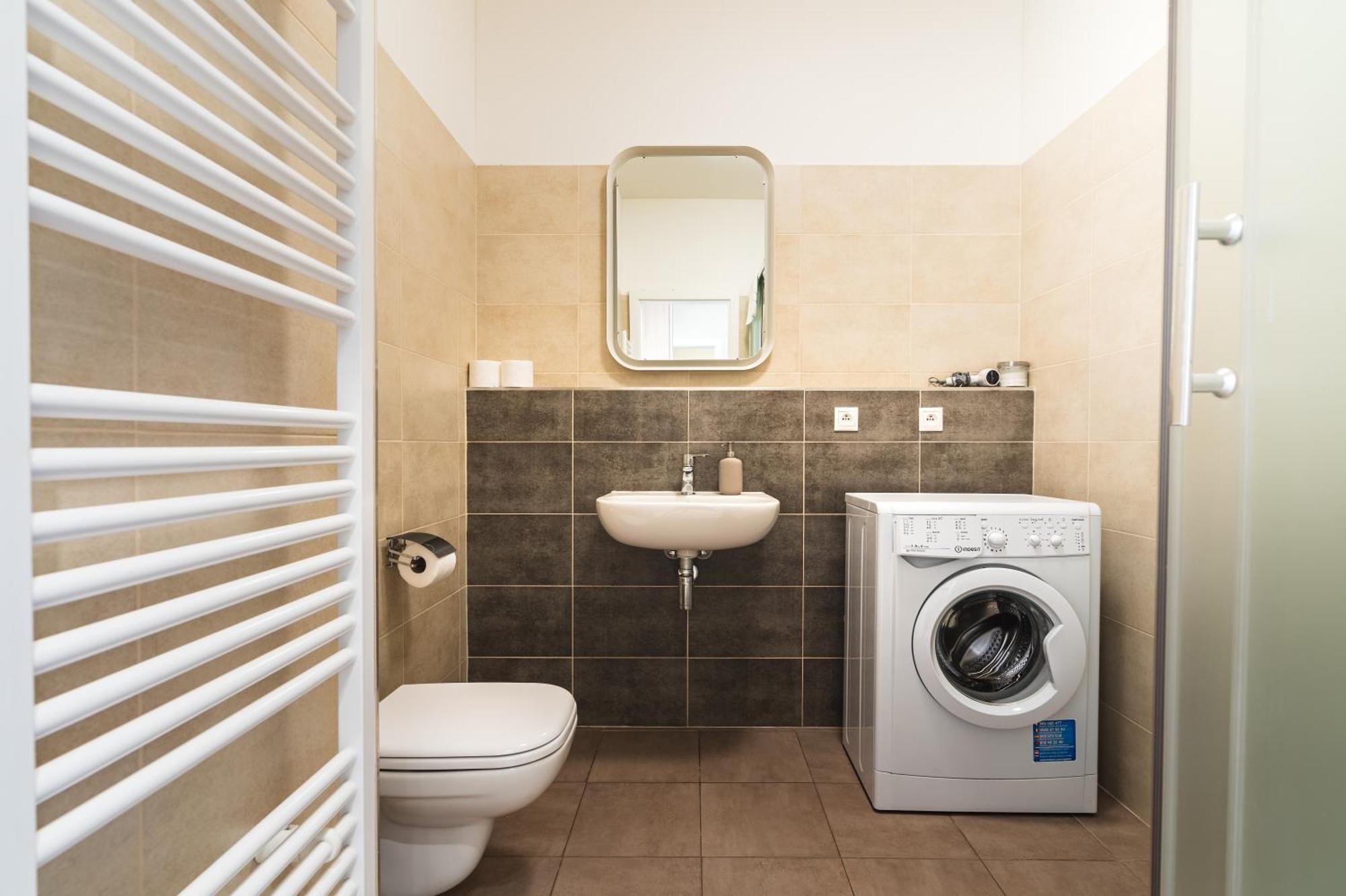 Charming & Cozy Ambiente Hotel Pressburg