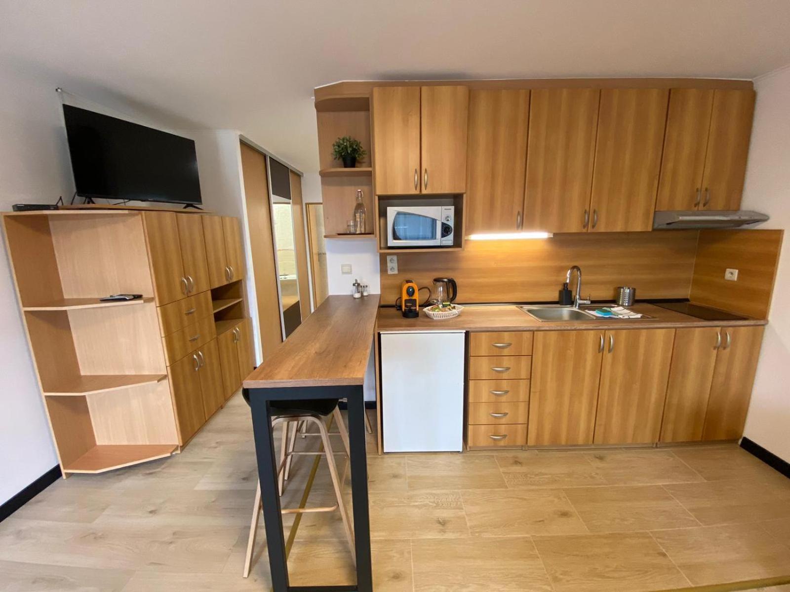 Tereza & Free Parking Apartment Bratislava
