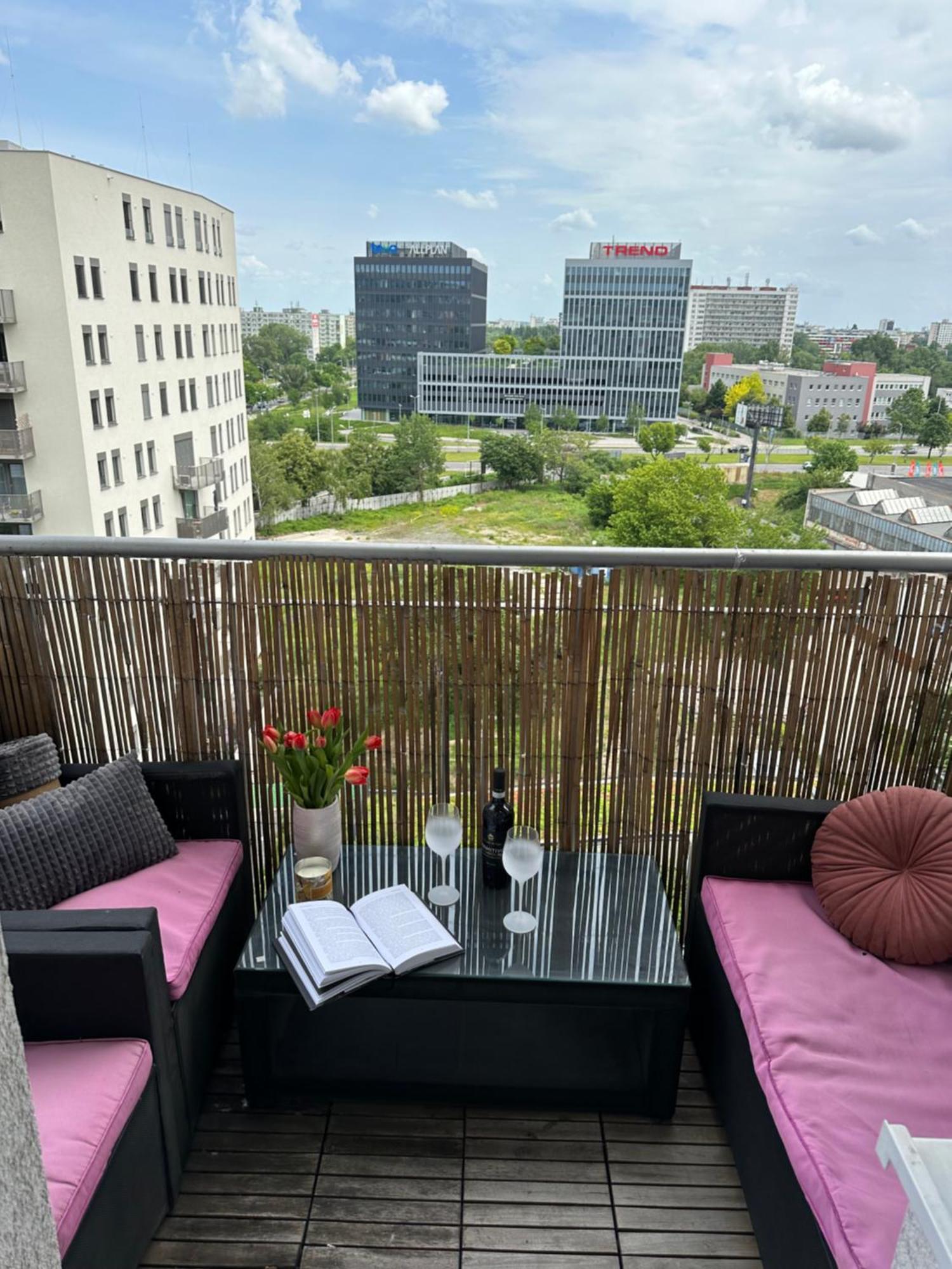 Apartamento Cozy With Balcony Seating, 9th Floor, Parking *
