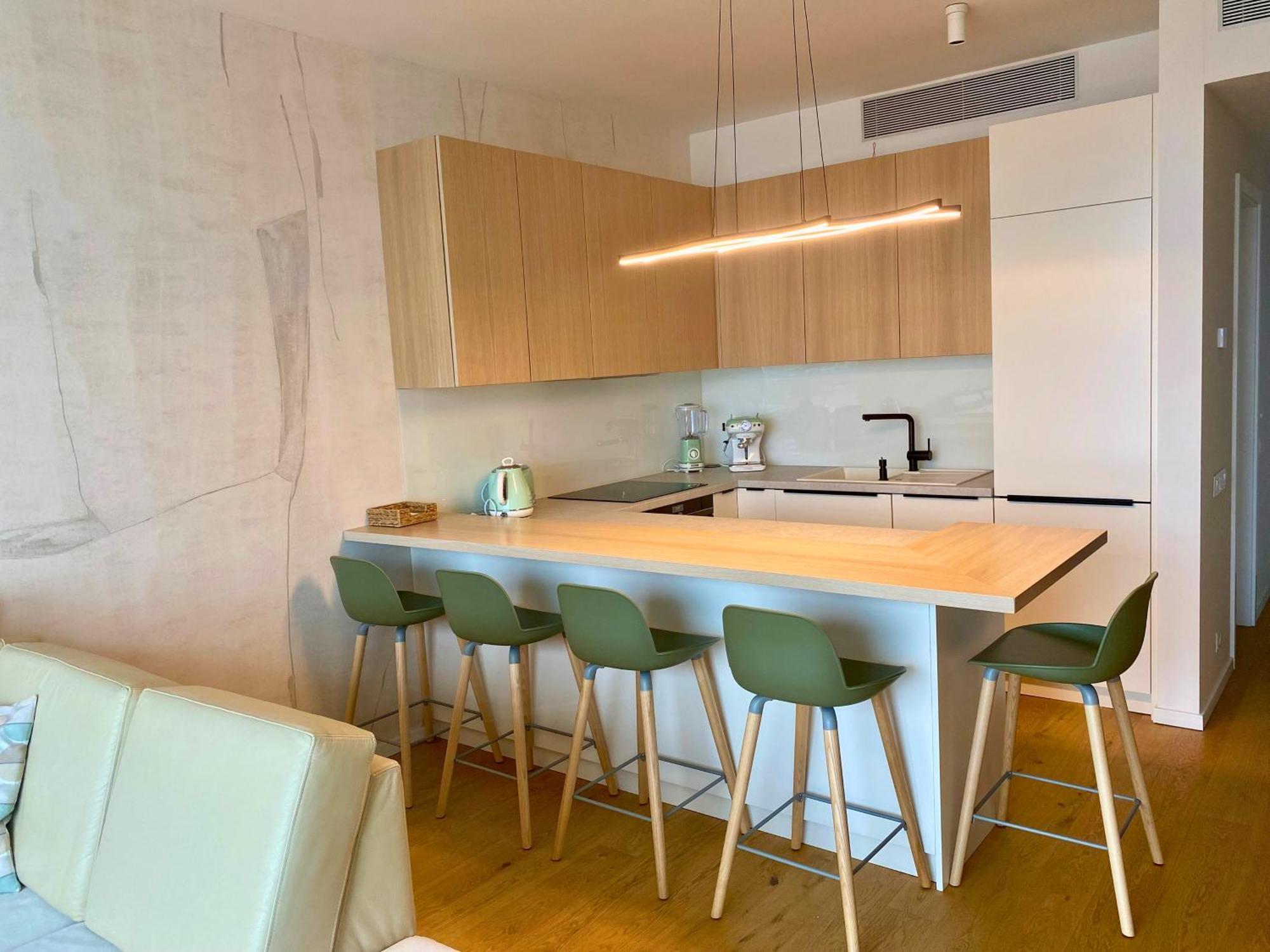 Luxury In Skypark Residence, 26th Floor - Castle View, Parking Free *