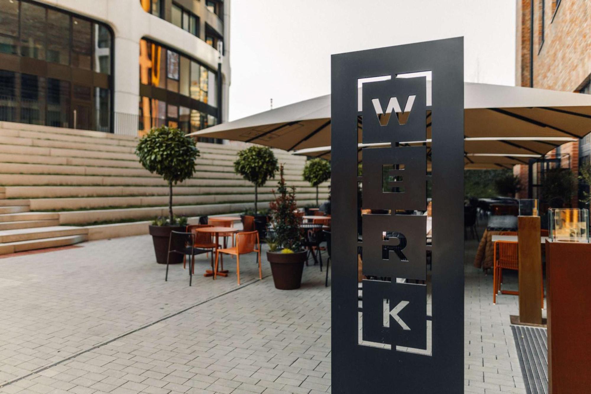 Luxury In Skypark Residence, 26th Floor - Castle View, Parking Free *