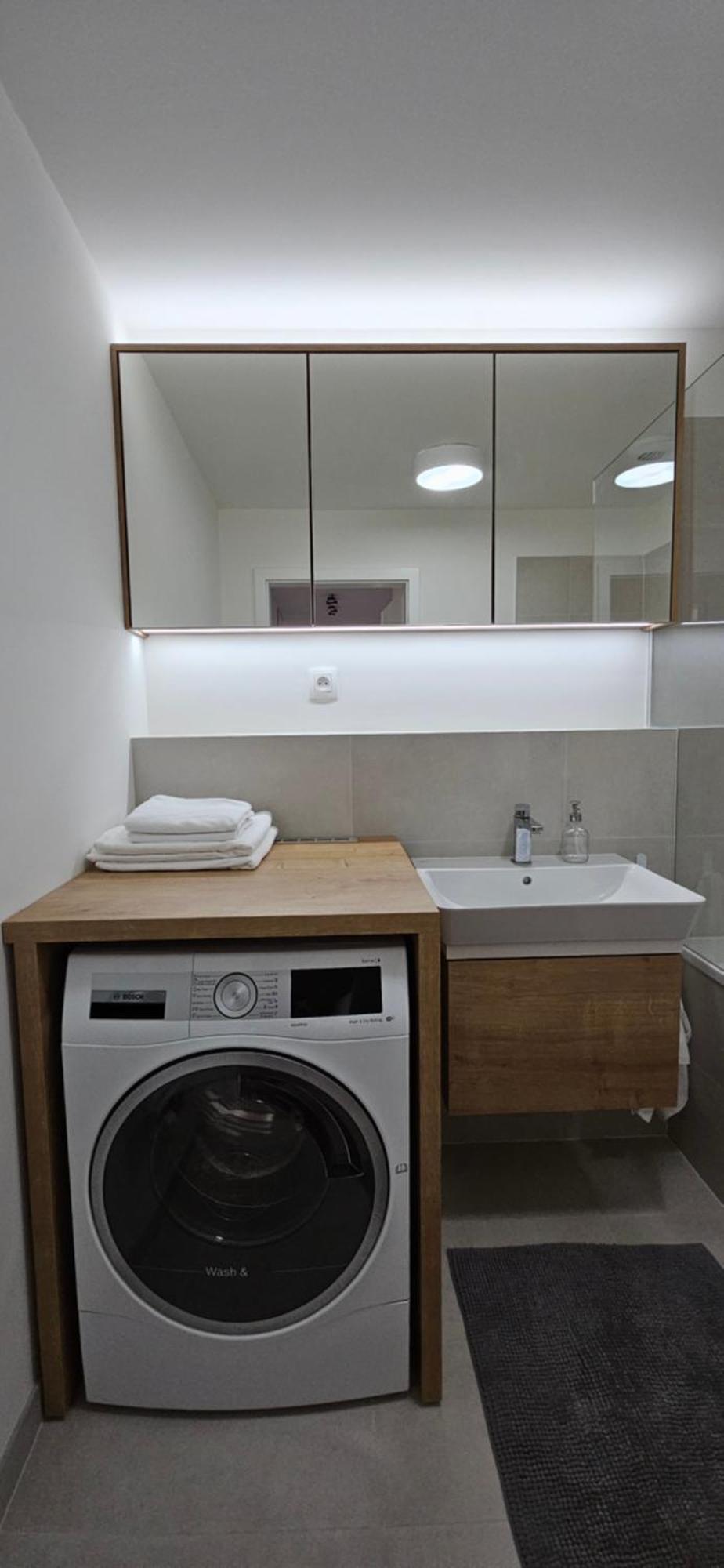 3 With Parking, Air Condition Near Airport