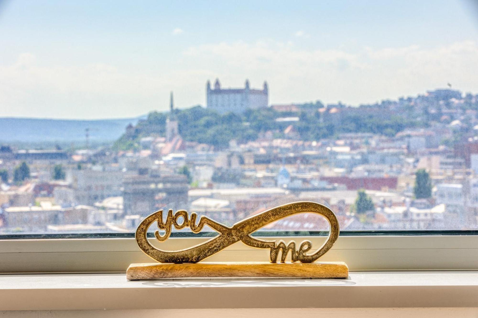 Sky Park 1 - Luxurious #instaworthy In Downtown Center With Included Parking, Address In Town * Pressburg