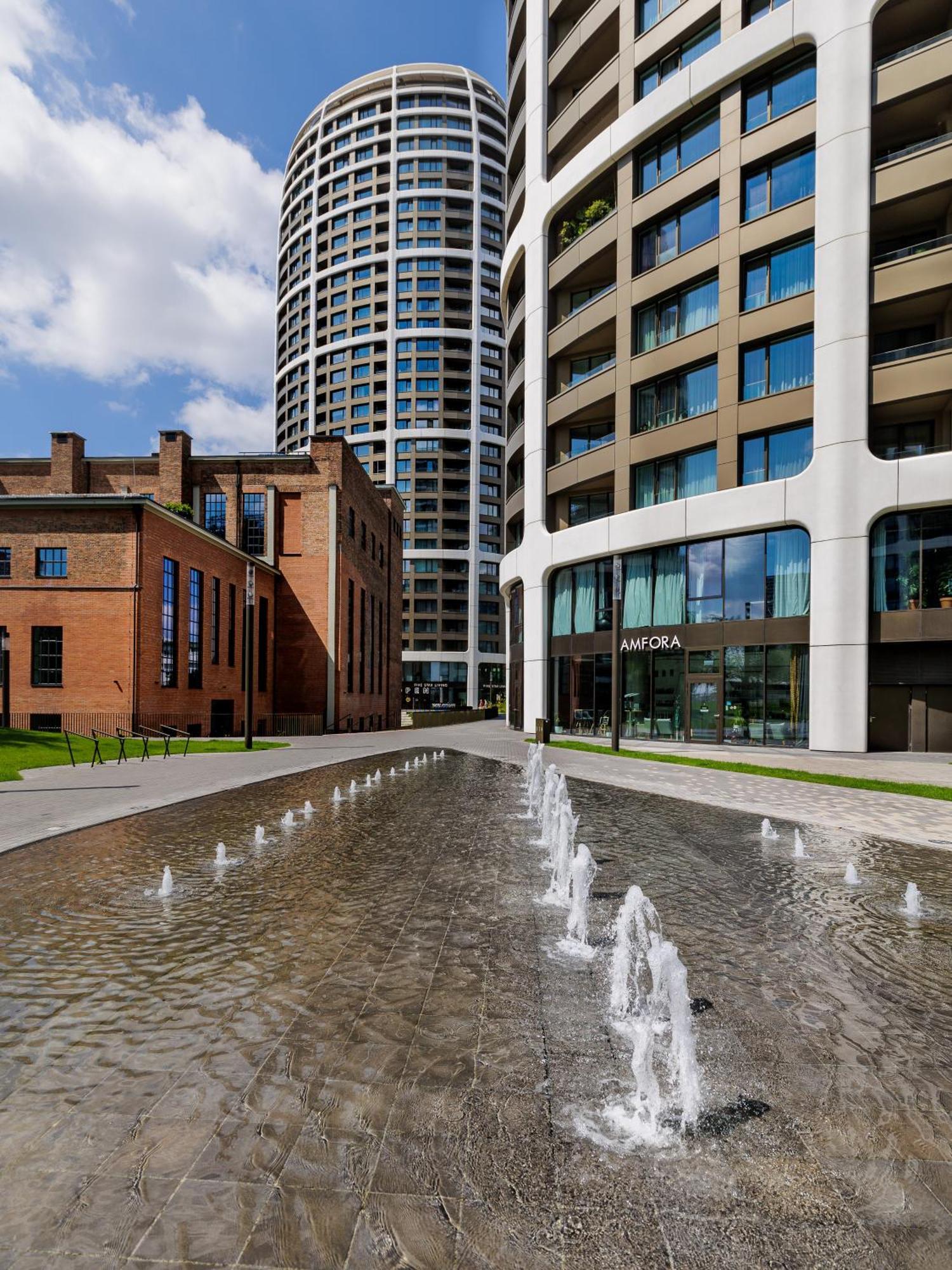 Apartment Sky Park 1 - Luxurious #instaworthy In Downtown Center With Included Parking, Address In Town Bratislava