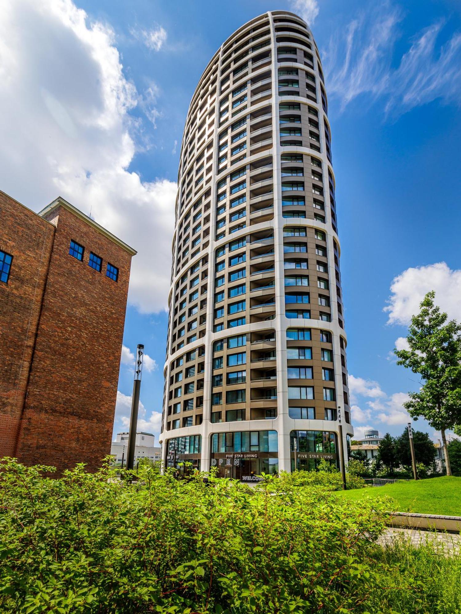 Apartment Sky Park 1 - Luxurious #instaworthy In Downtown Center With Included Parking, Address In Town *