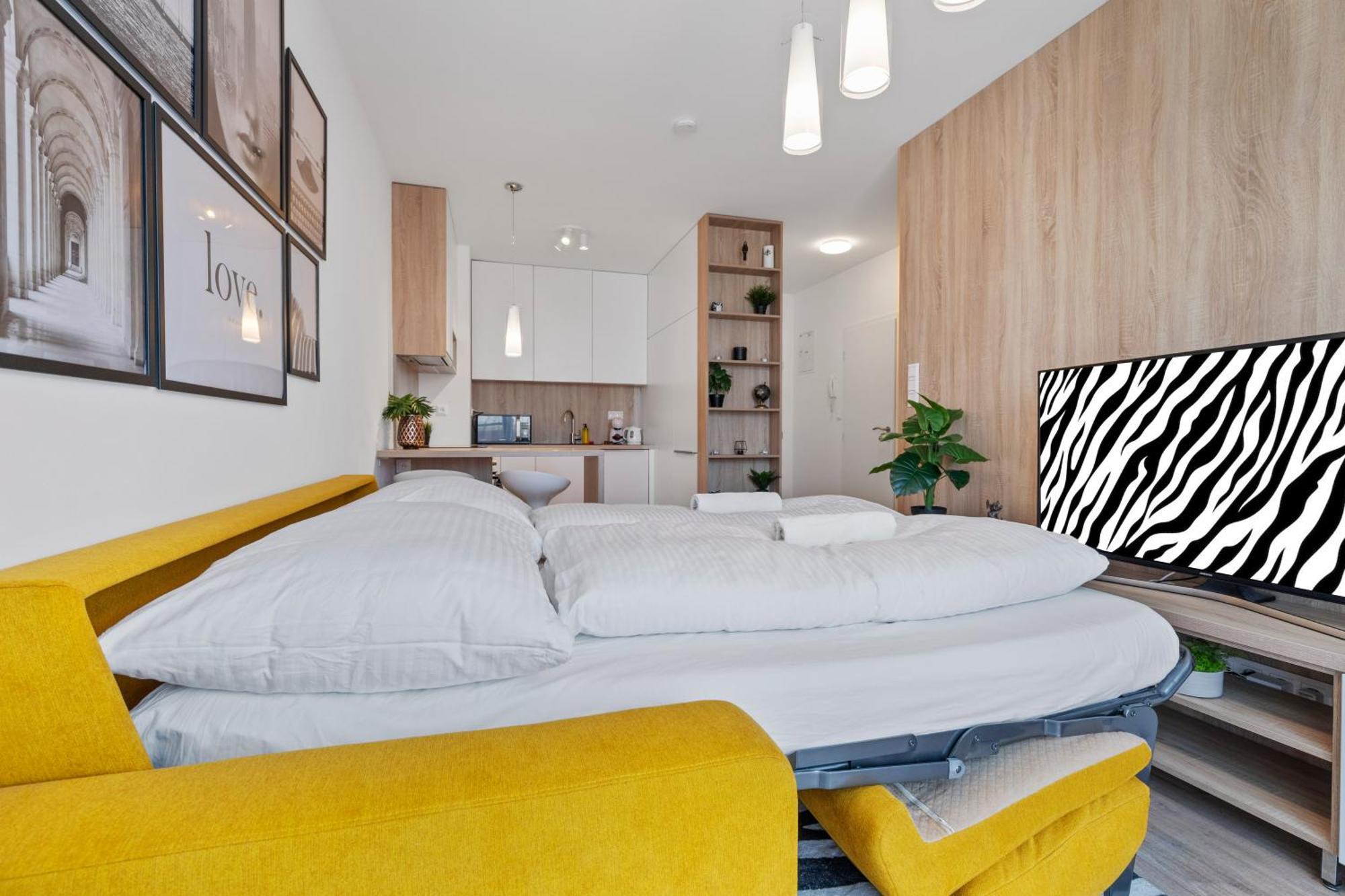 Lam Safari - Balcony - Ac - Free Parking Apartment