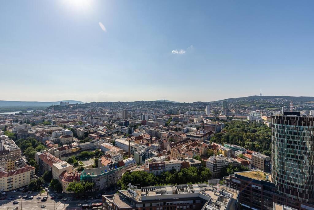 Sky Park Castle-amazing View Apartment