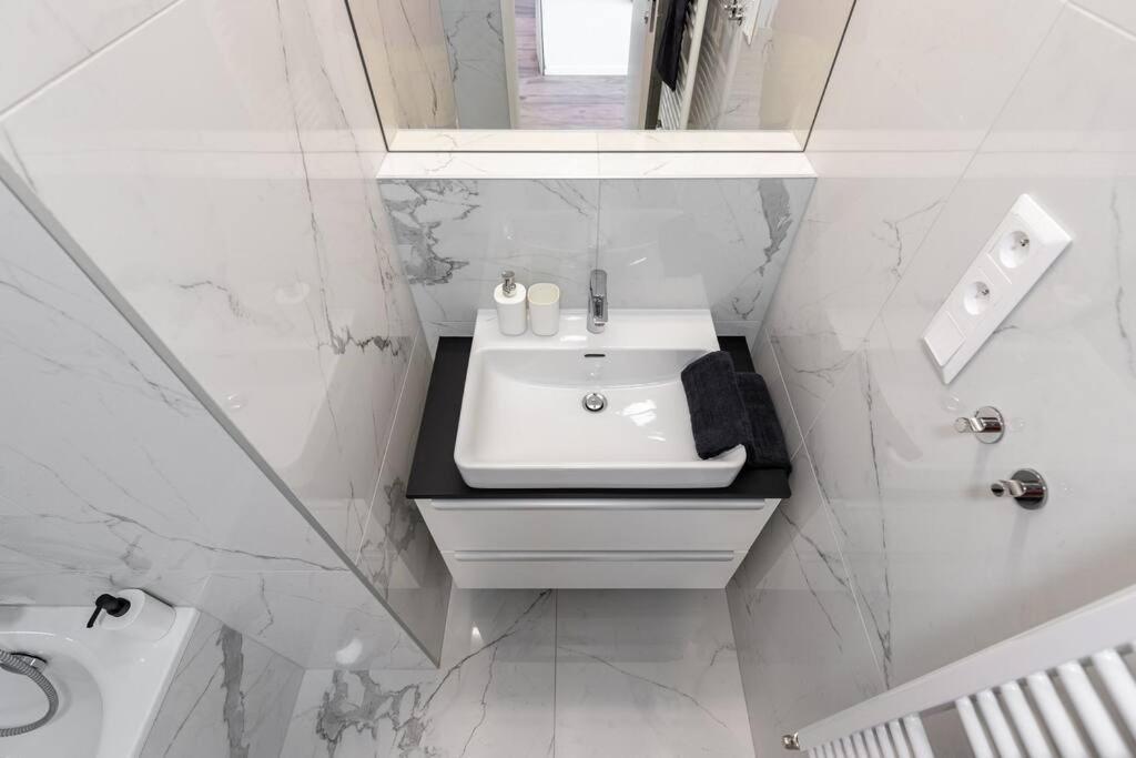Sky Park Castle-amazing View Apartment Bratislava