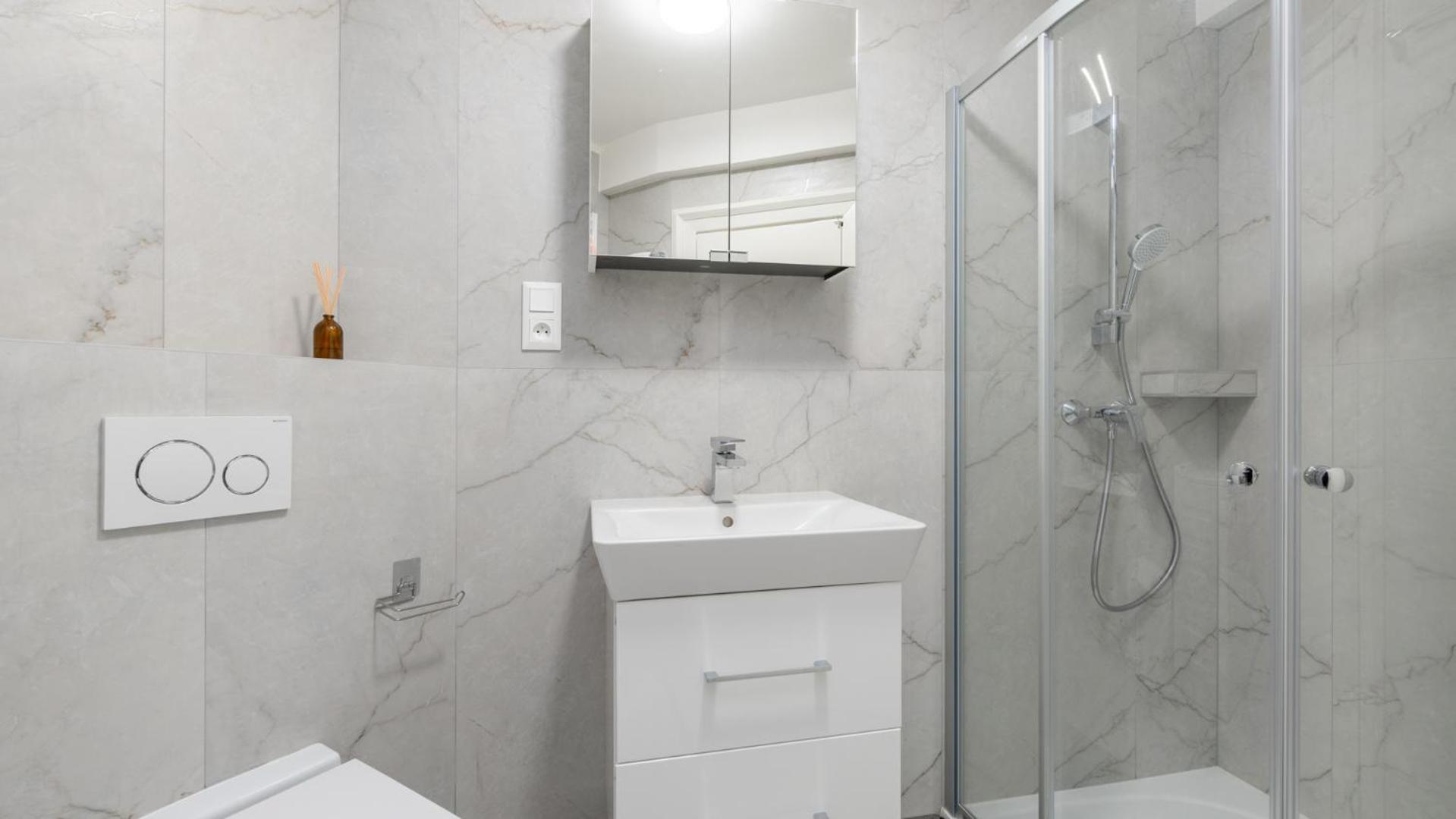 Apartment Palisady Charm - Stylish High Ceiling, Downtown, Parking *