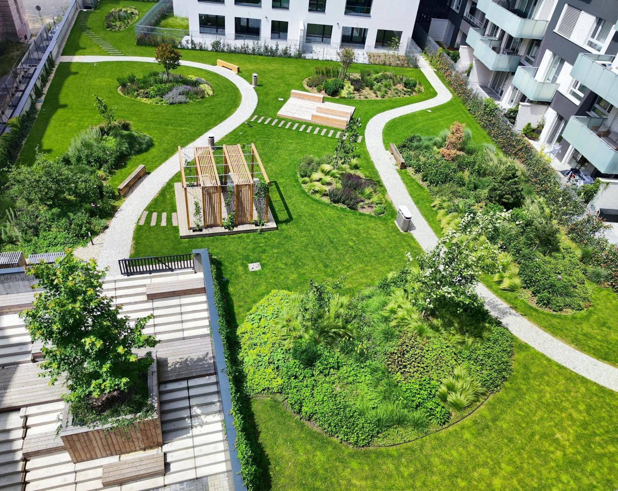 Yarn - Brand New - Free Parking - Balcony With View - Shopping Mall *