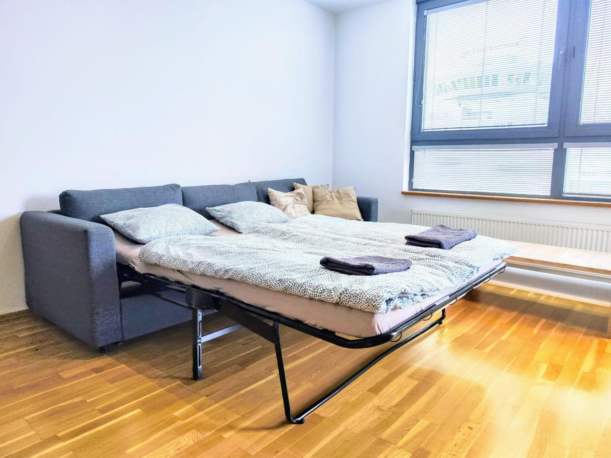 Apartment Mills - Free Parking - Balcony With View - Close To Nivy Mall