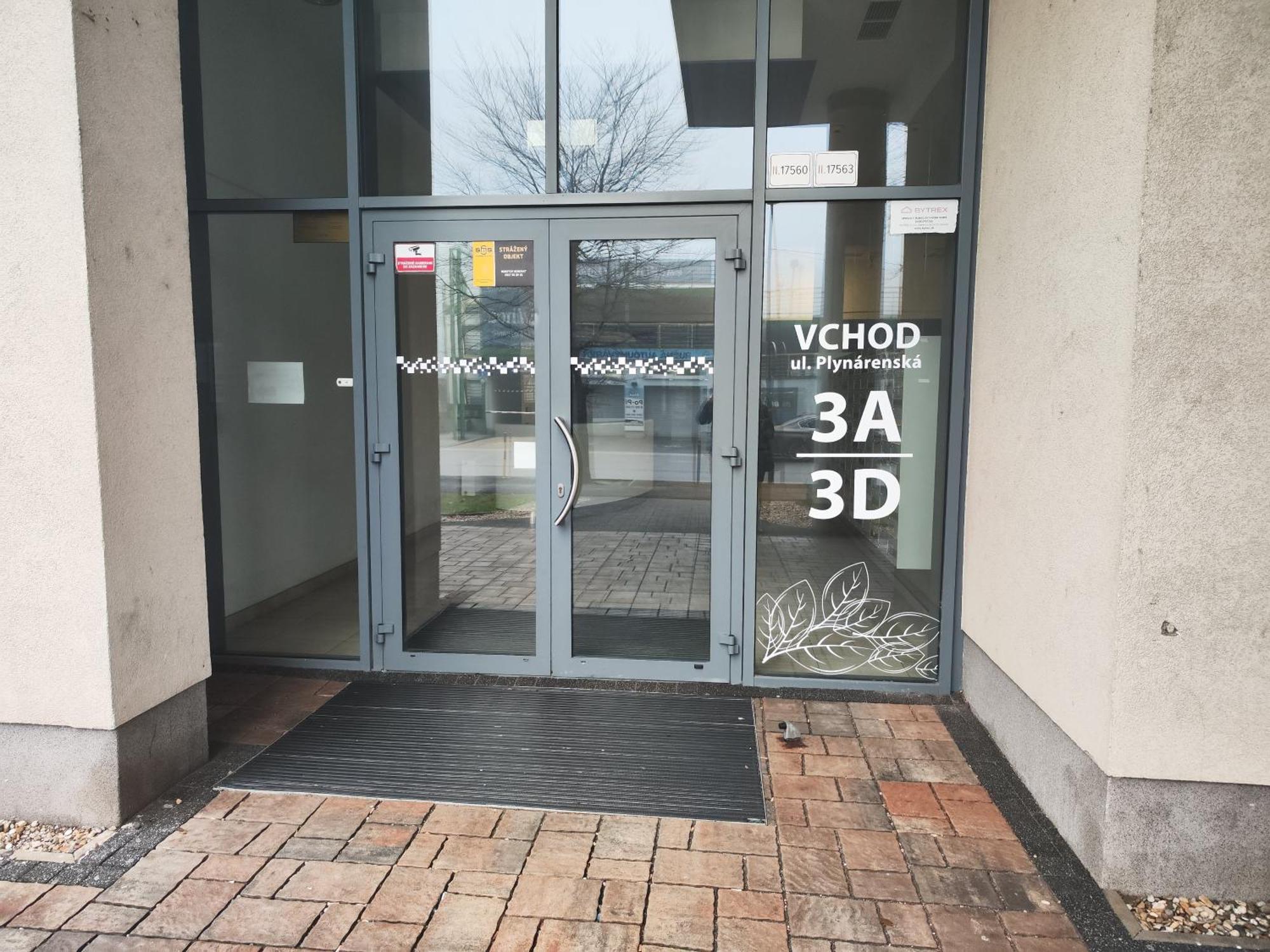 Mills - Free Parking - Balcony With View - Close To Nivy Mall Pressburg