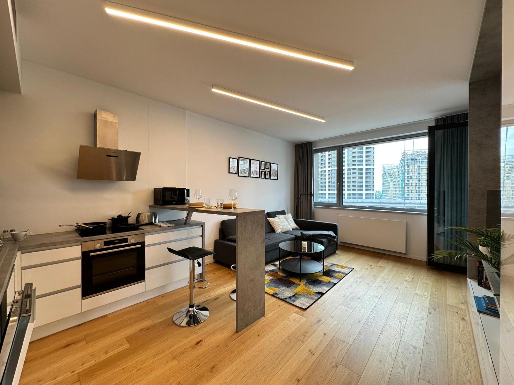 Sky1 Modern Aptm With Rooftop View 30 Floor Apartment
