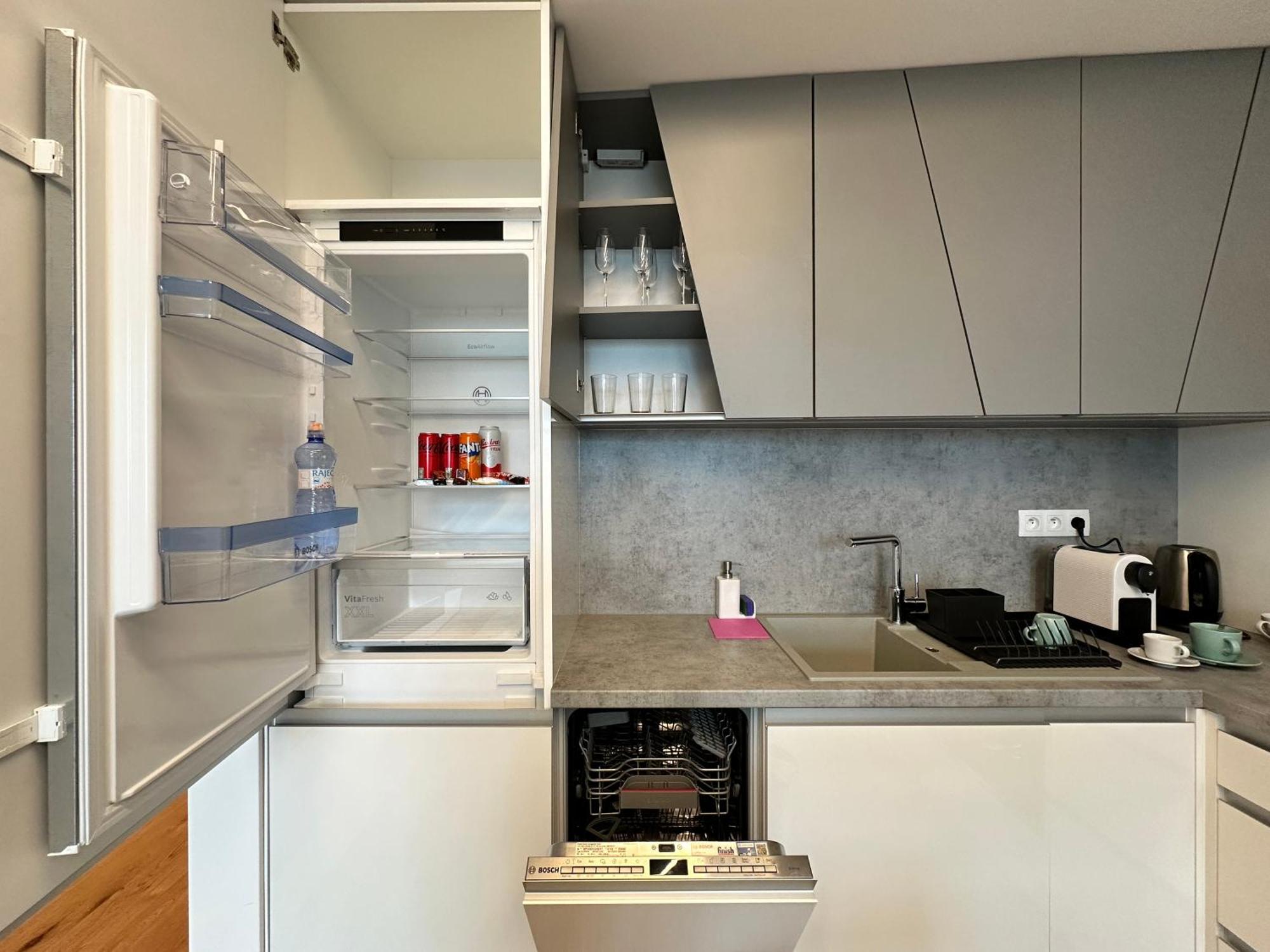 Sky1 Modern Aptm With Rooftop View 30 Floor * Bratislava