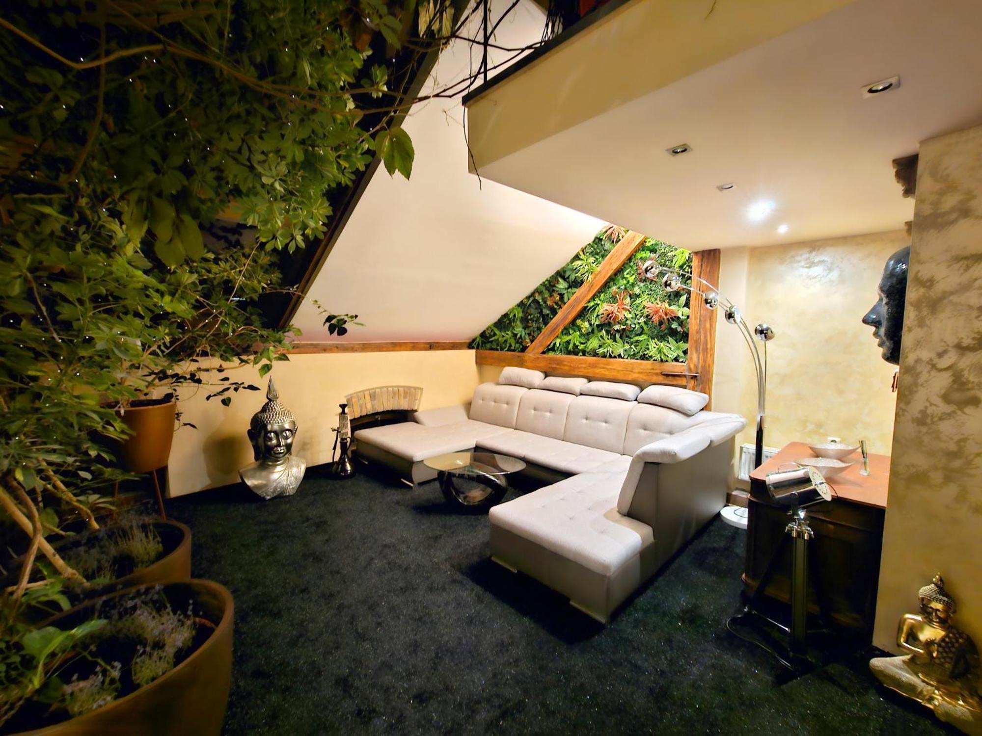 69 - Old Town, 125m2, Free Parking, View Bratislava
