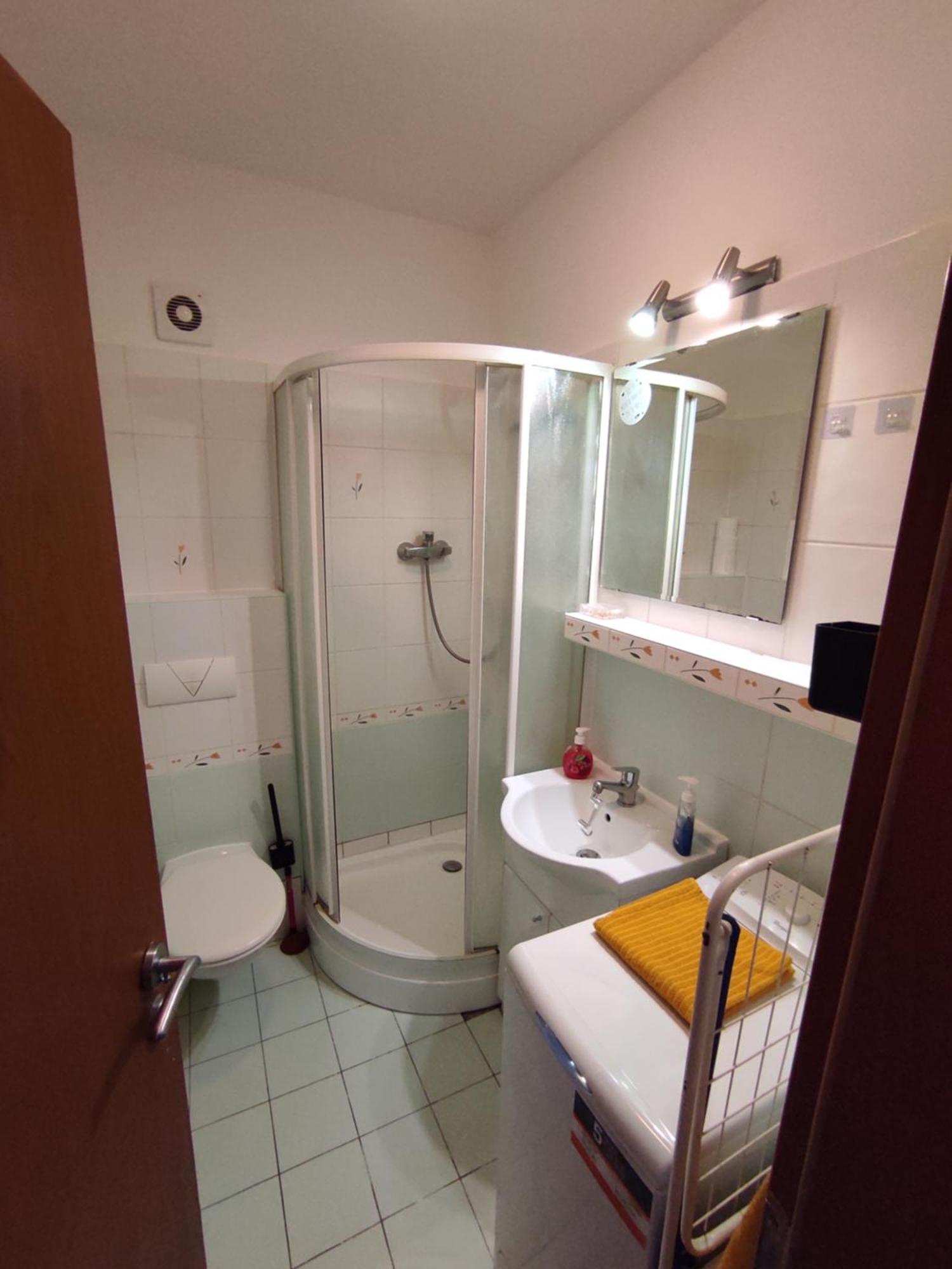 Apartment Center In Old Town Great Location