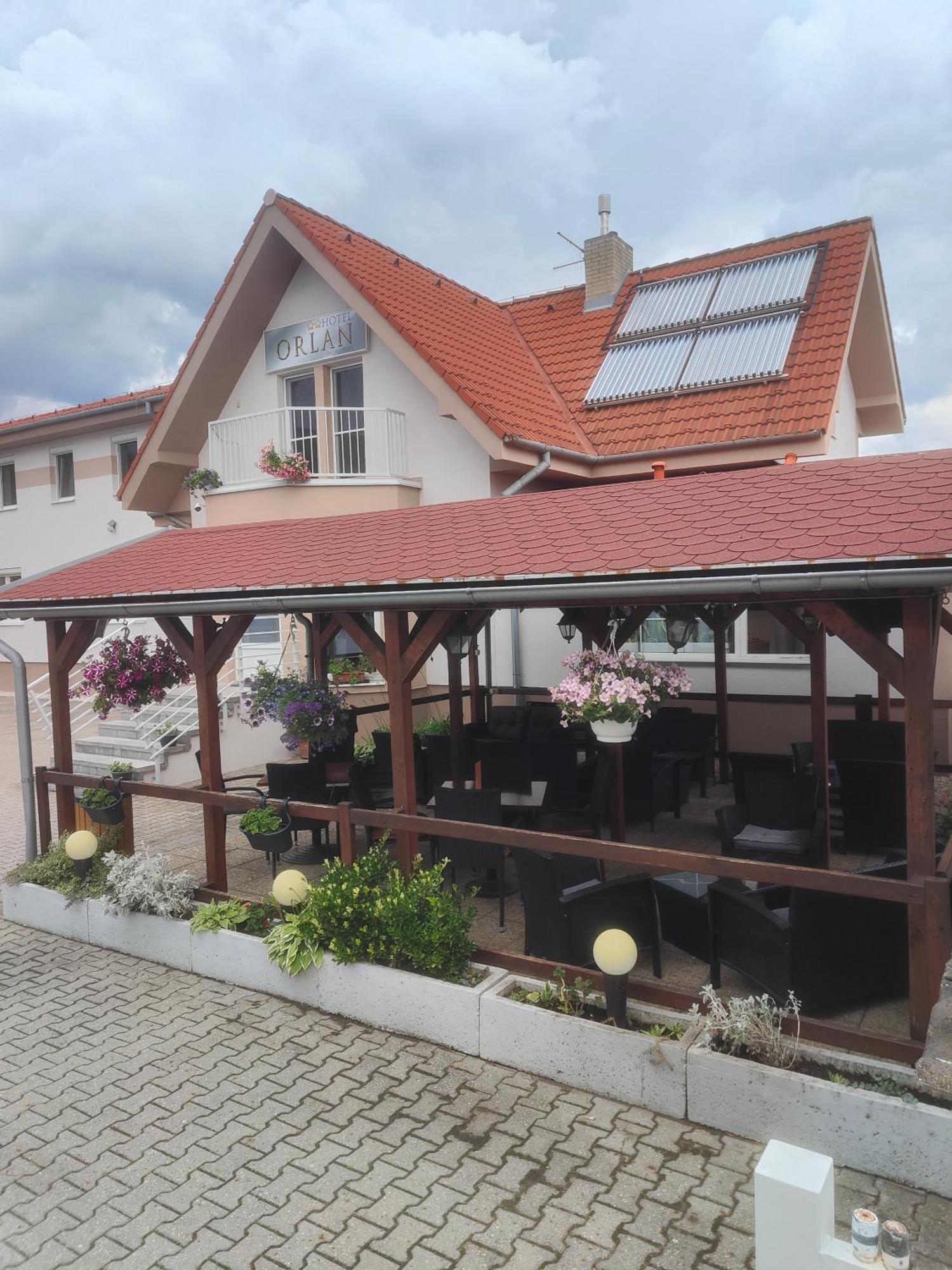 Hotel Orlan 2*