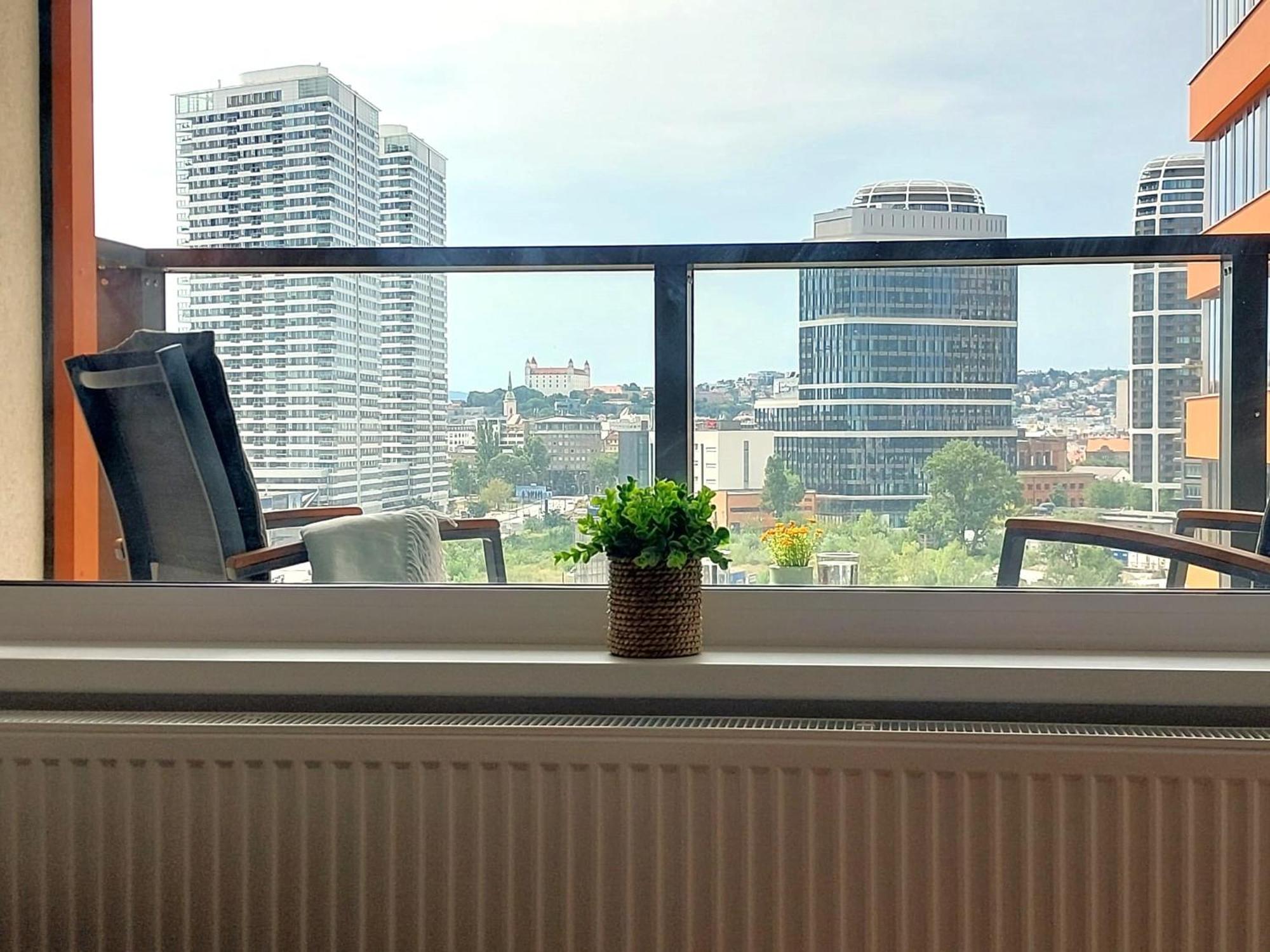 Apartment Luxury Castle View Free Garage Bratislava