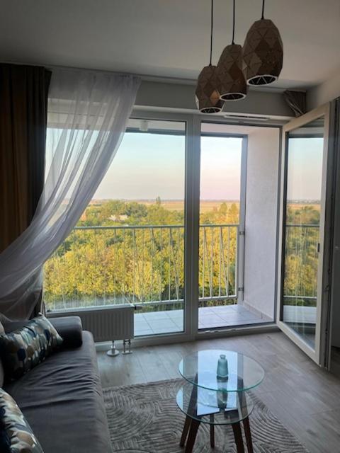 Moruse With Parking Apartment *