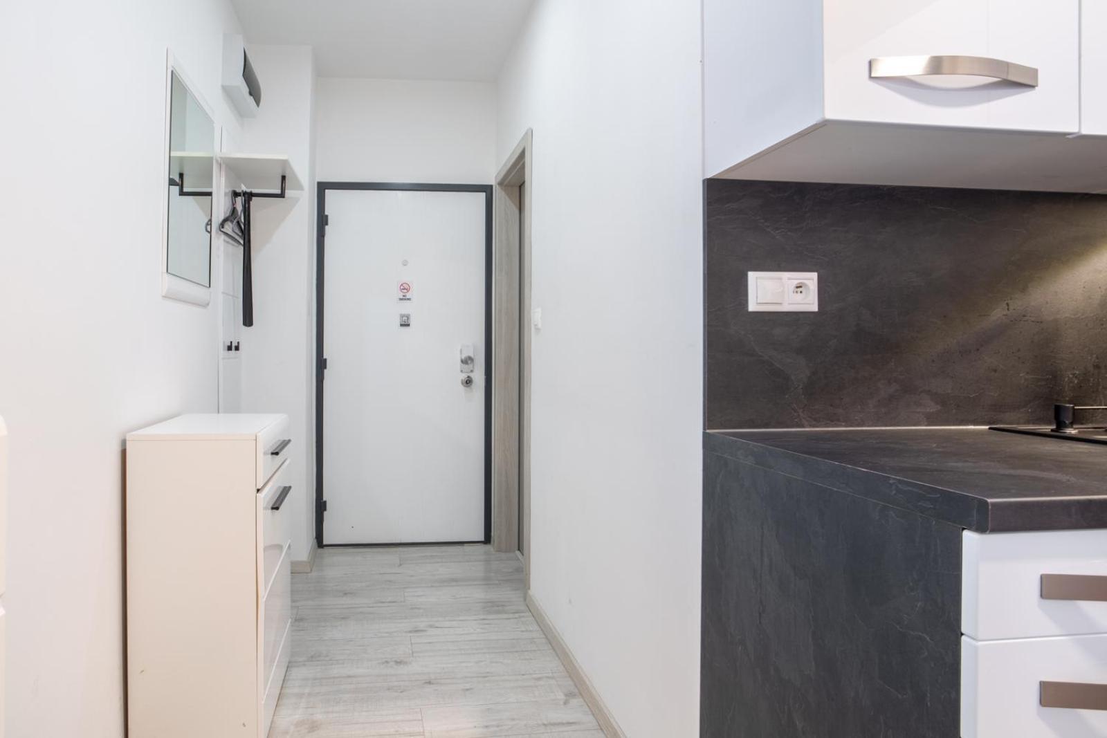 Apartment Karadzicova 15 Min To The Centre On Foot