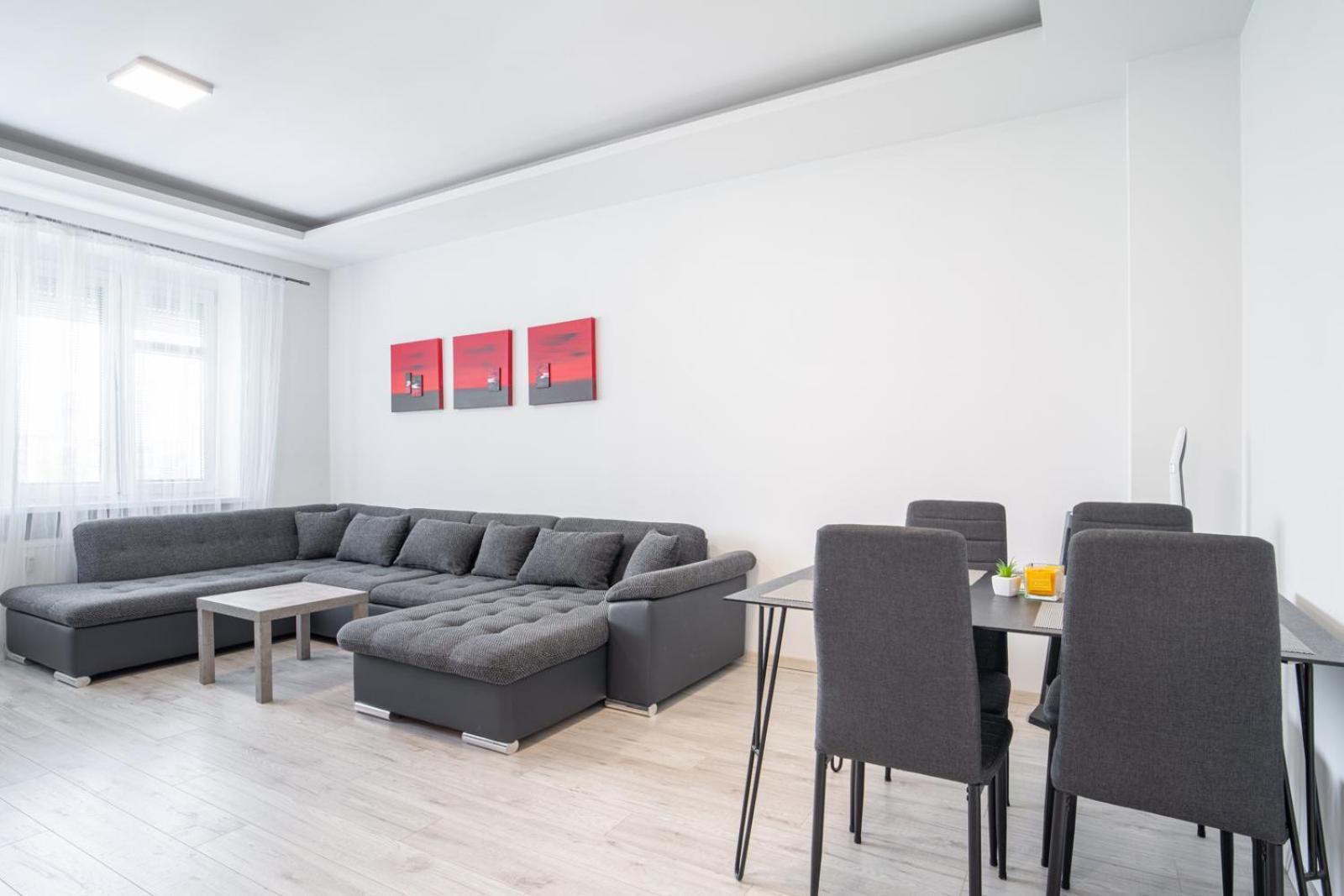 Karadzicova 15 Min To The Centre On Foot Apartment *