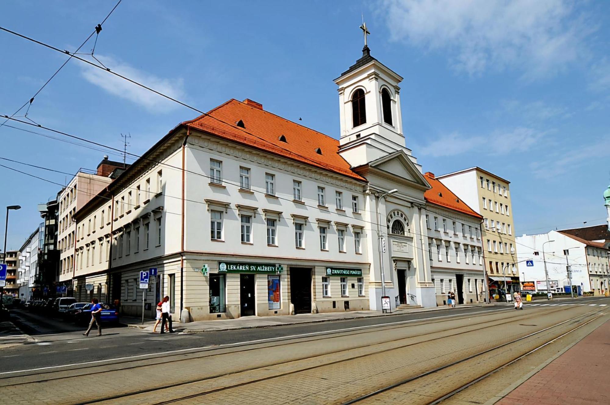 Center Location In Old Town