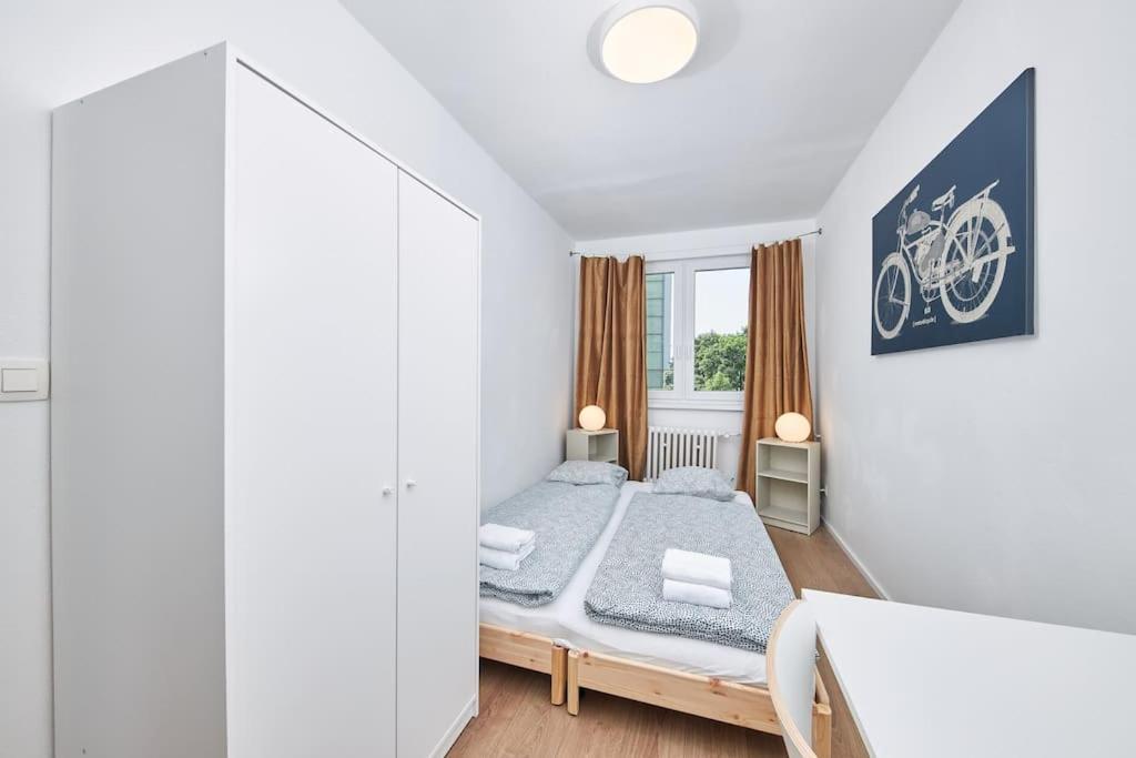 Riverside Center, 3 Bedroom Garage Bratislava